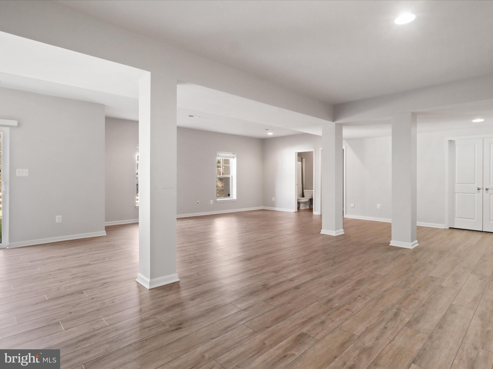 9334 Falling Water Dr