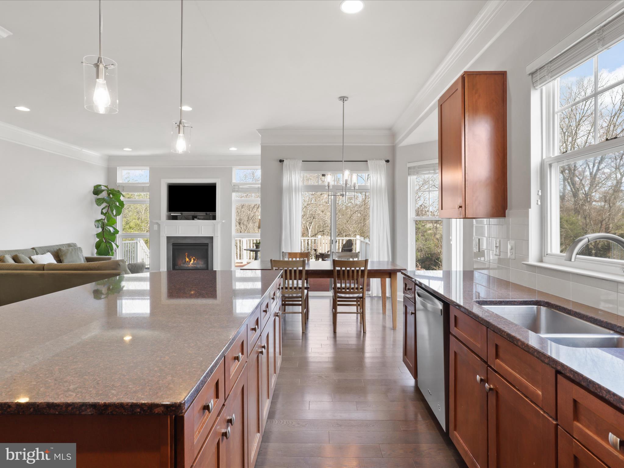 9334 Falling Water Dr