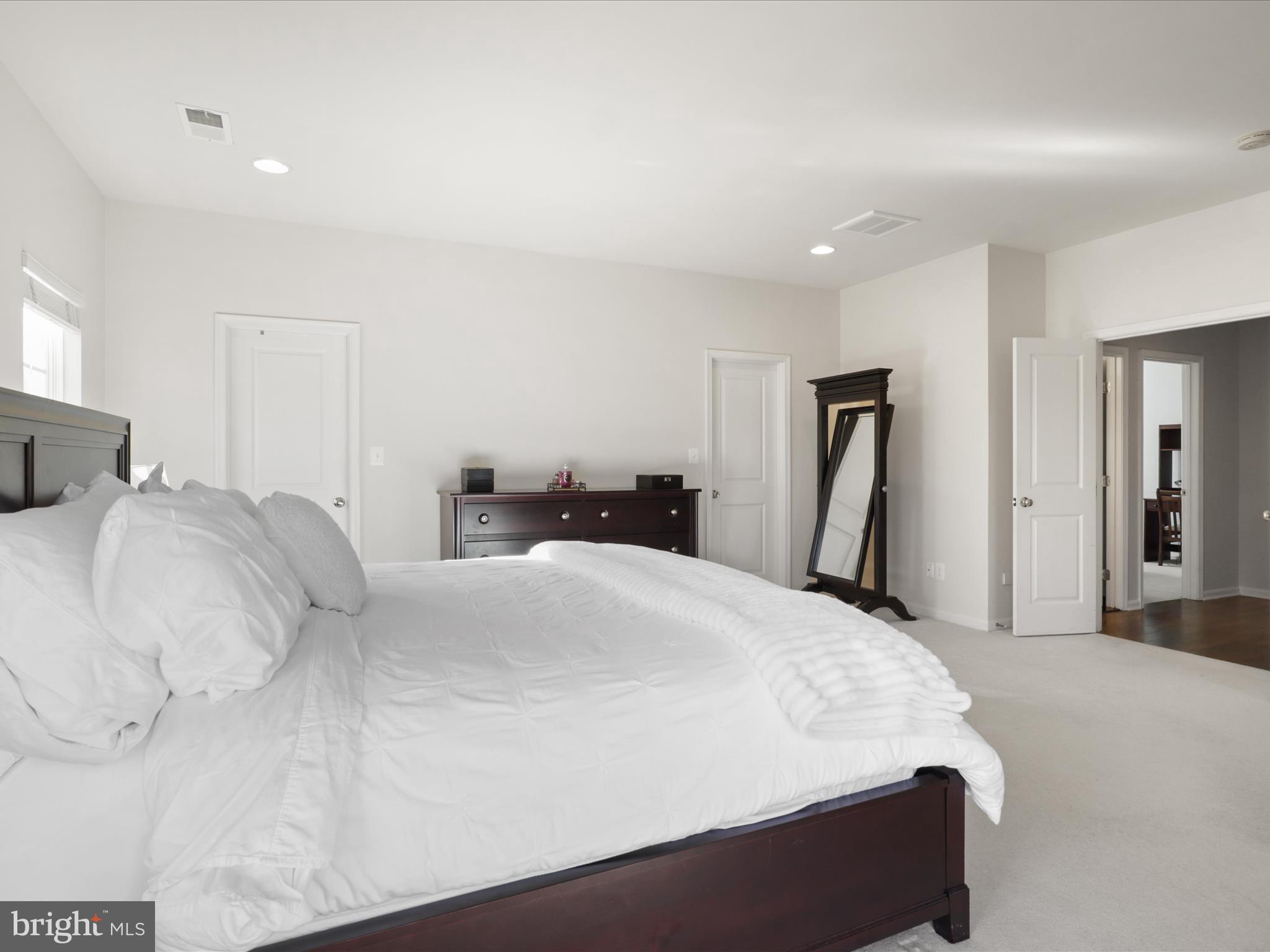 9334 Falling Water Dr