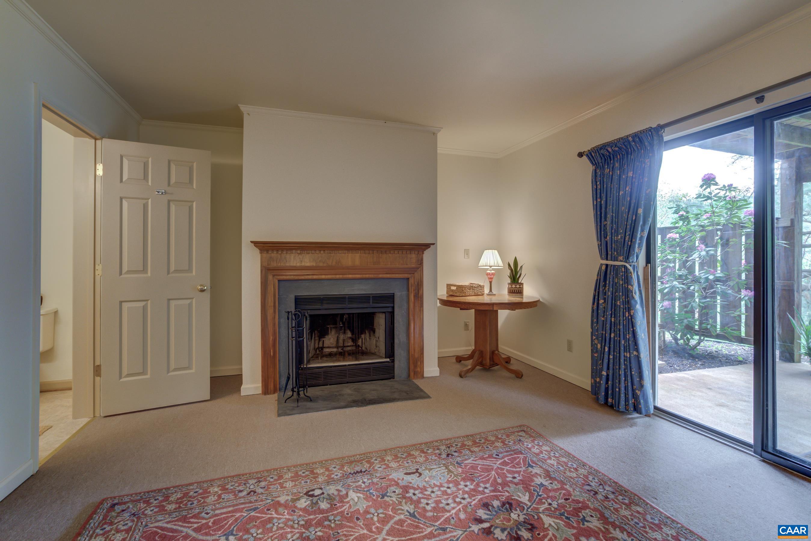1247 MAPLE VIEW DR