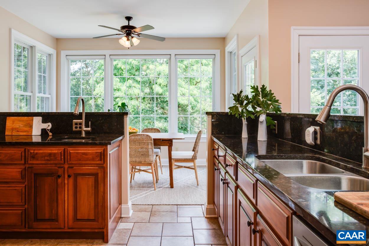 4802 ADVANCE MILLS RD