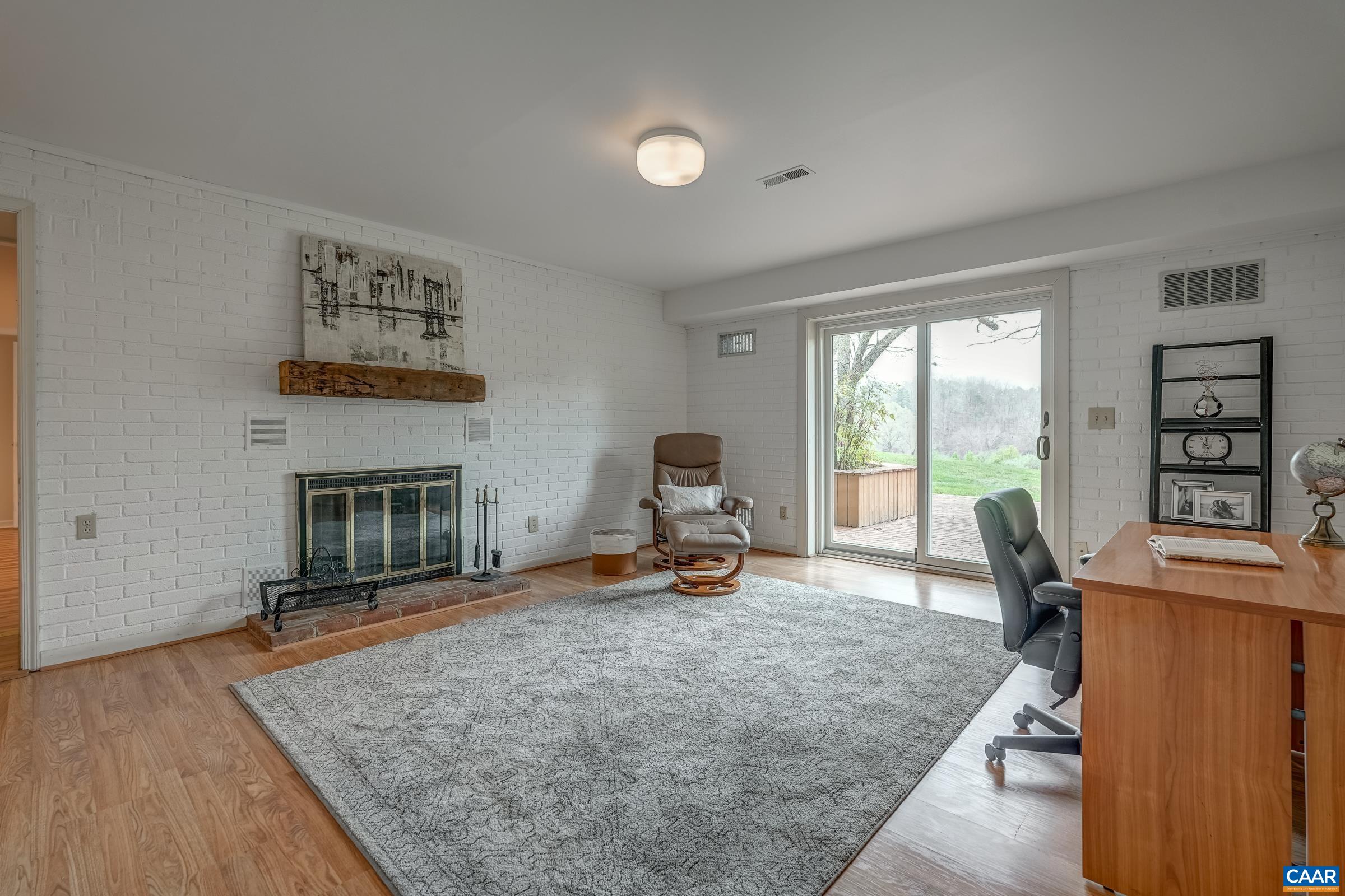 329 CEDAR BLUFF RD