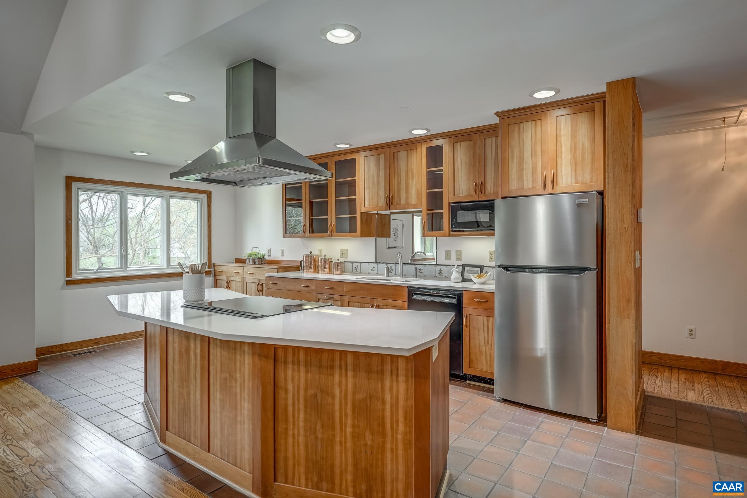 329 CEDAR BLUFF RD