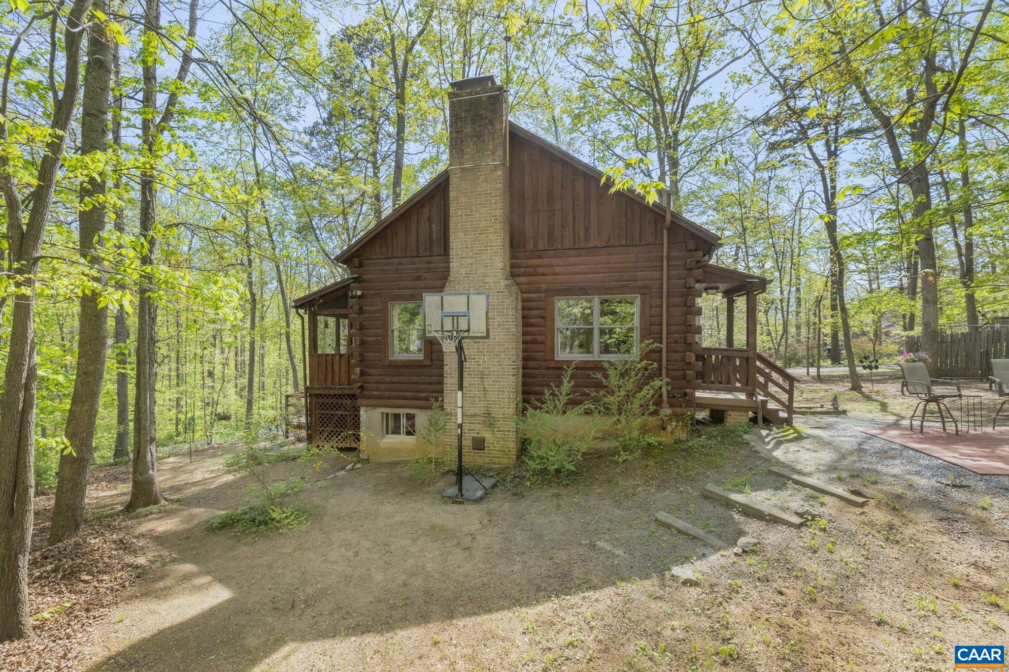 711 JEFFERSON DR