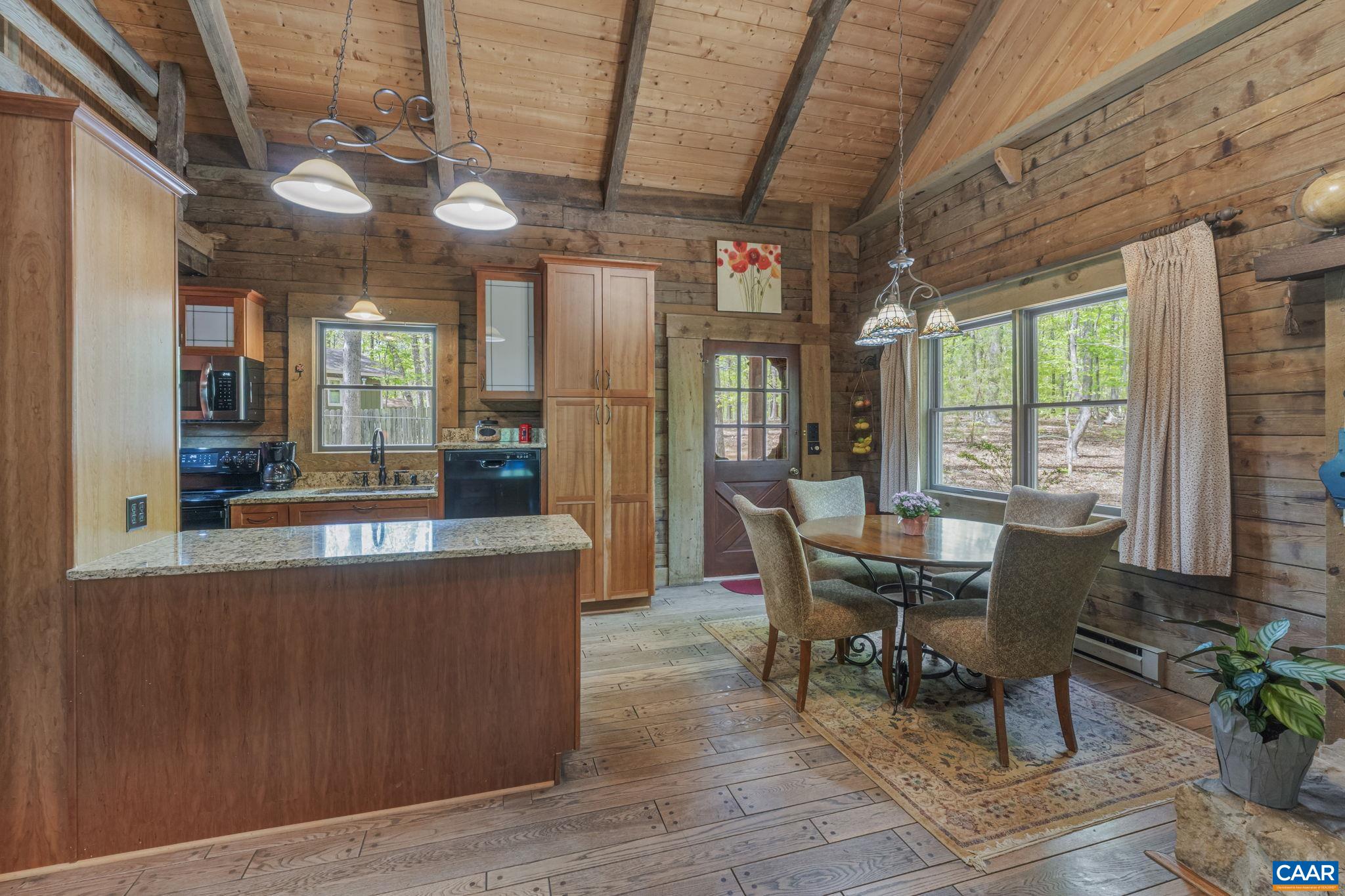 711 JEFFERSON DR