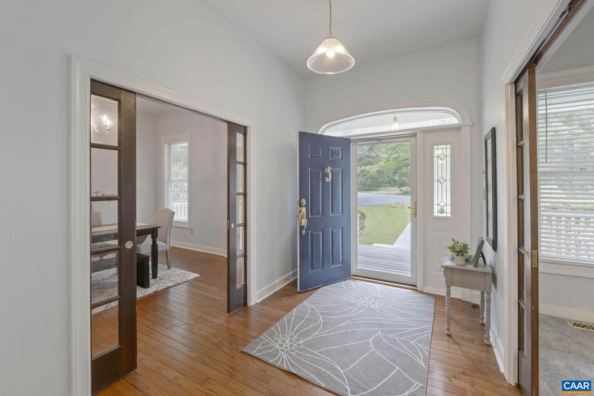 47 HOLLY SPRINGS DR