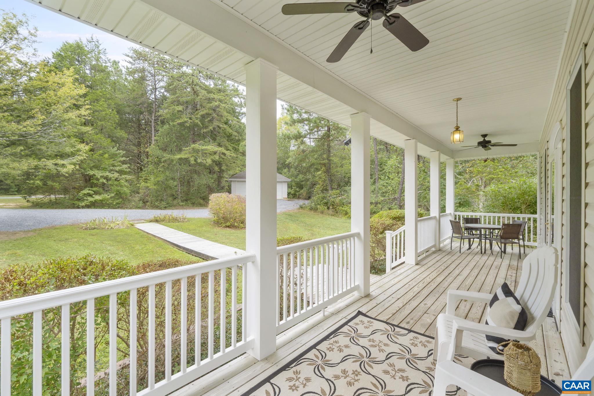 47 HOLLY SPRINGS DR