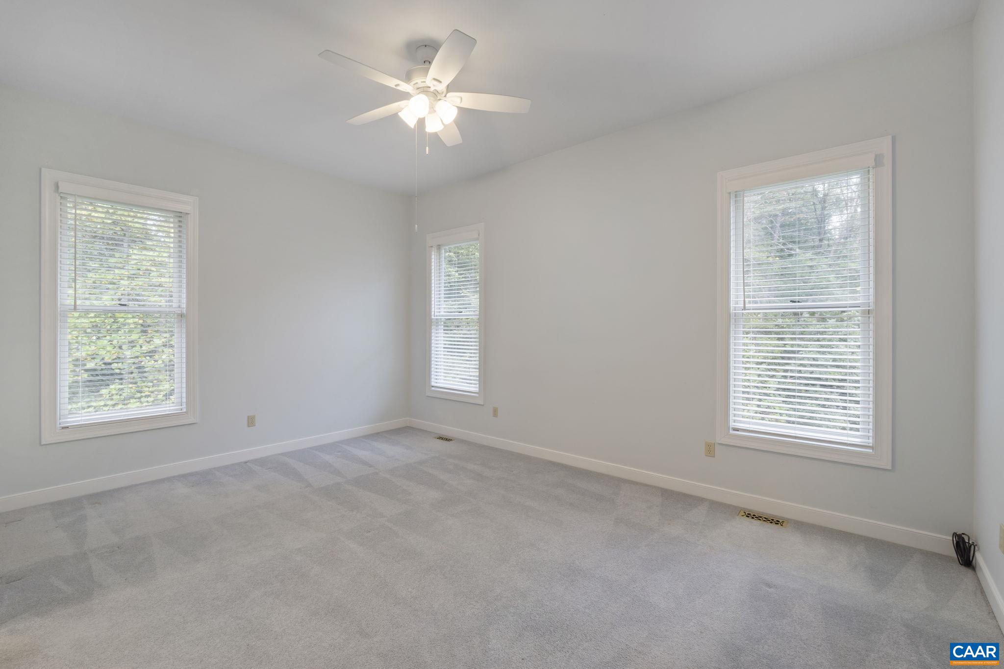 47 HOLLY SPRINGS DR
