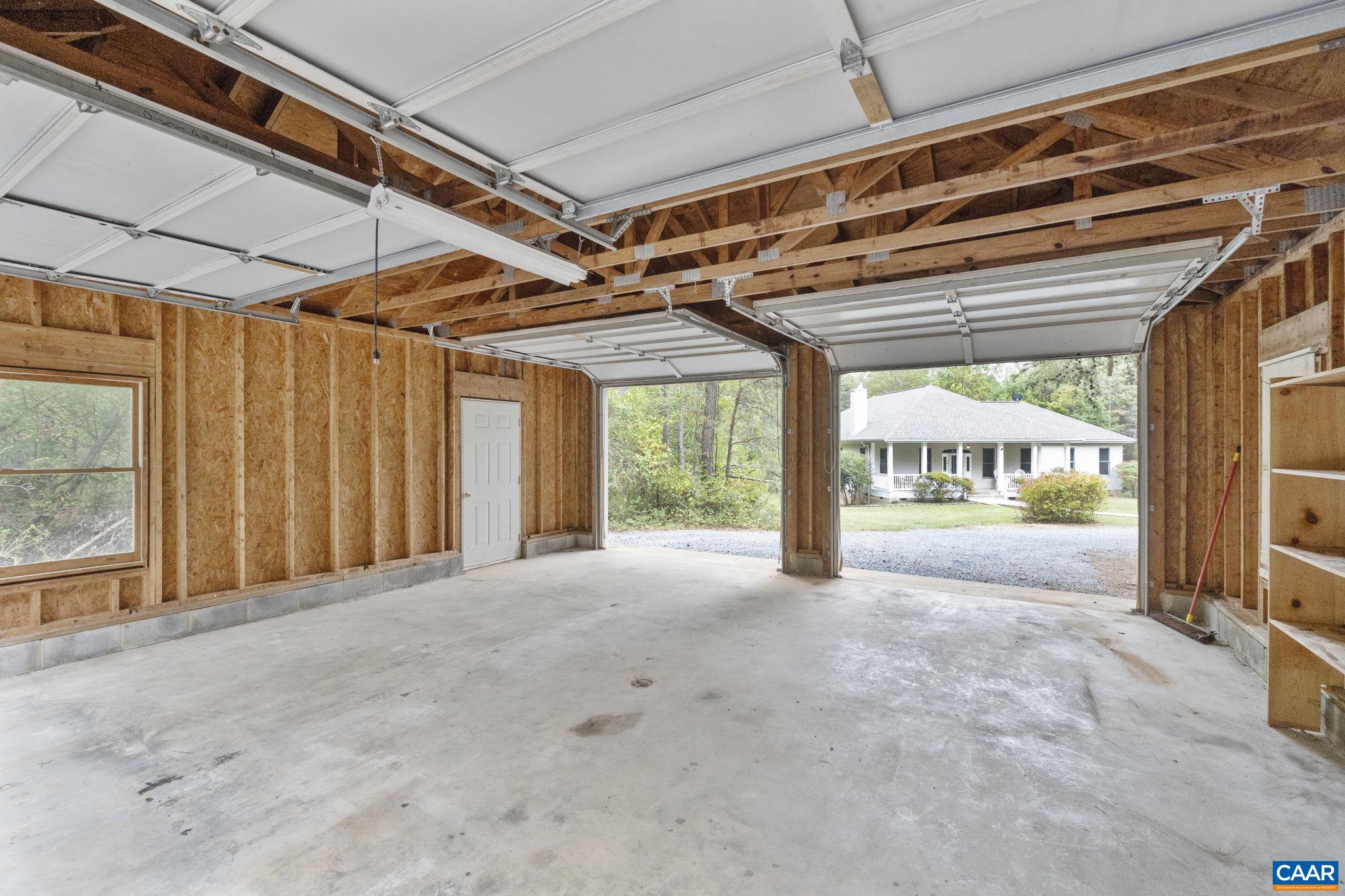 47 HOLLY SPRINGS DR