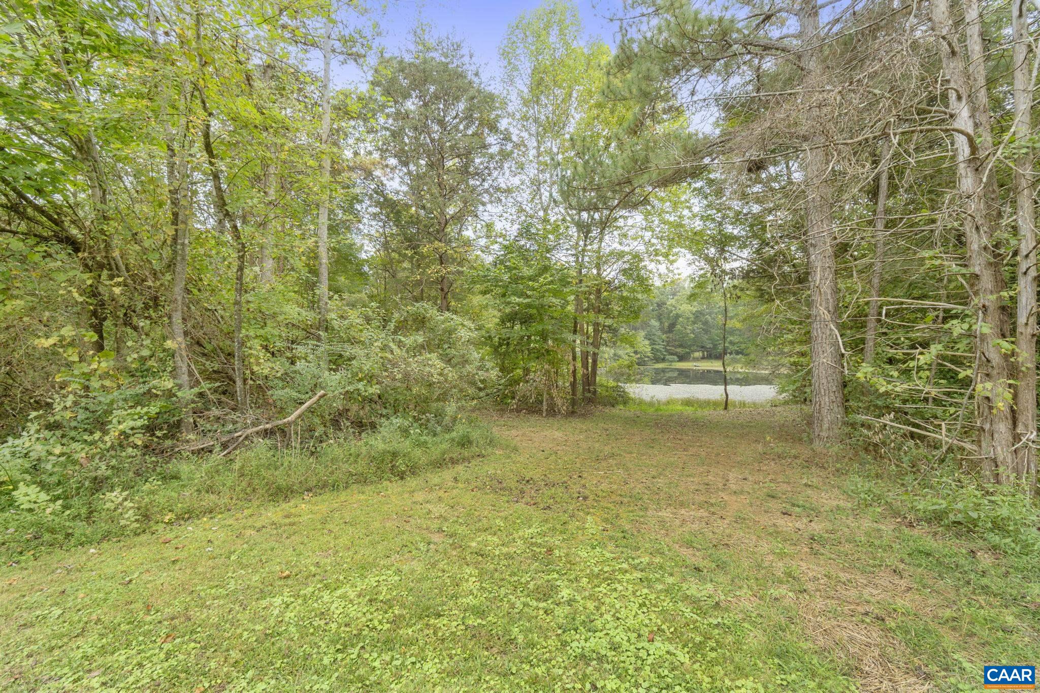 47 HOLLY SPRINGS DR