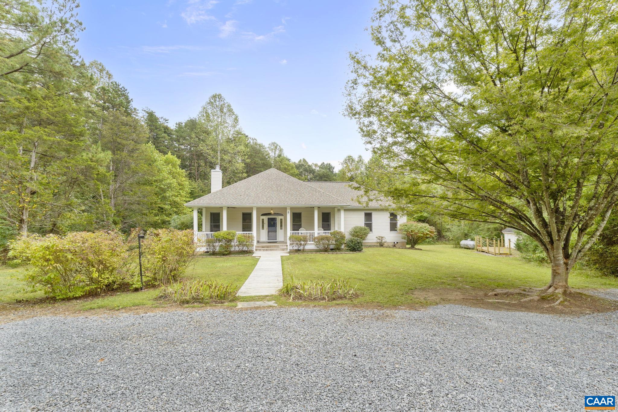 47 HOLLY SPRINGS DR