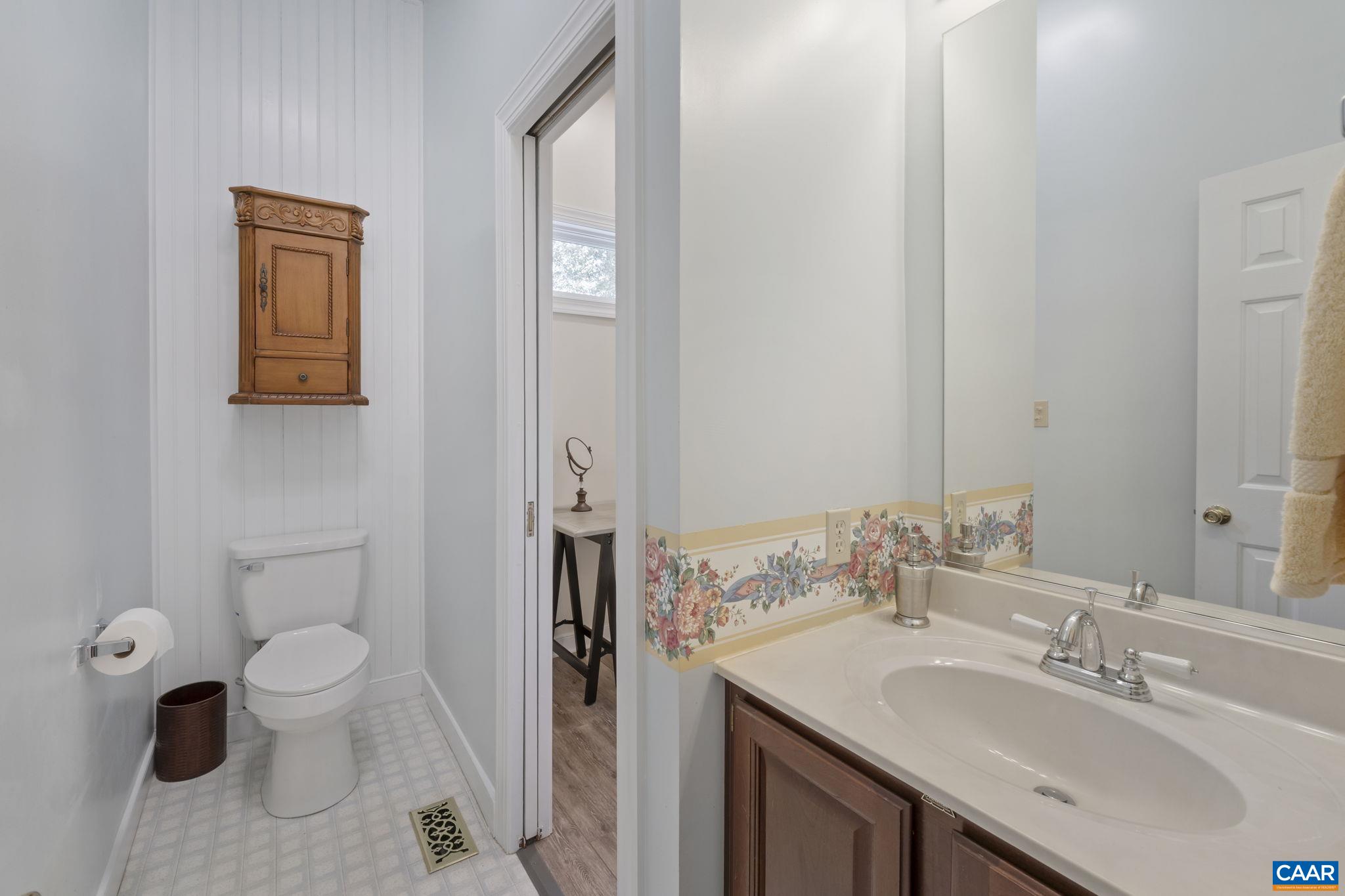 47 HOLLY SPRINGS DR