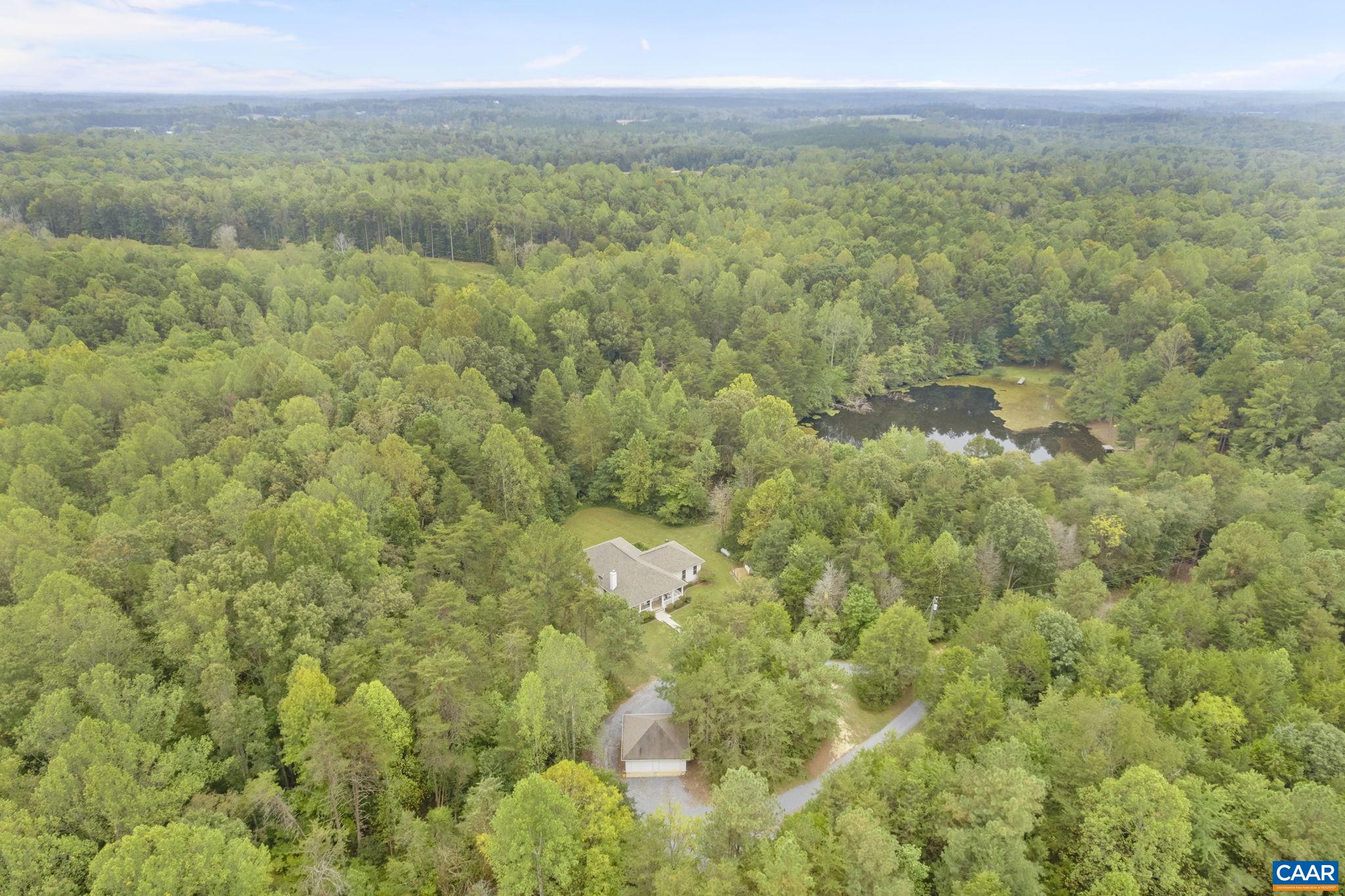 47 HOLLY SPRINGS DR