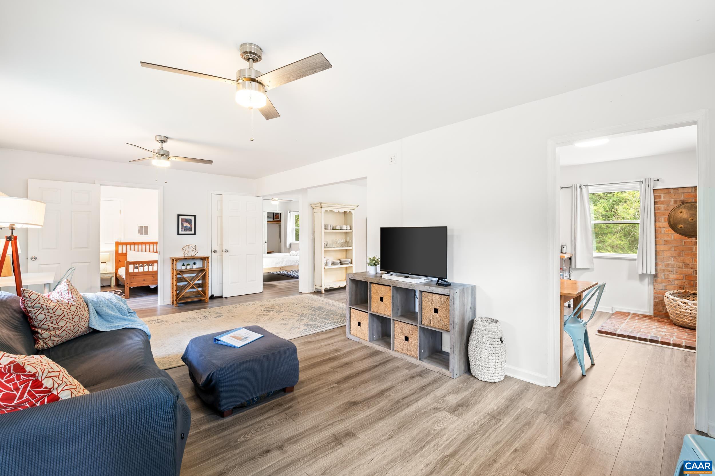 90 WINDHAVEN LN