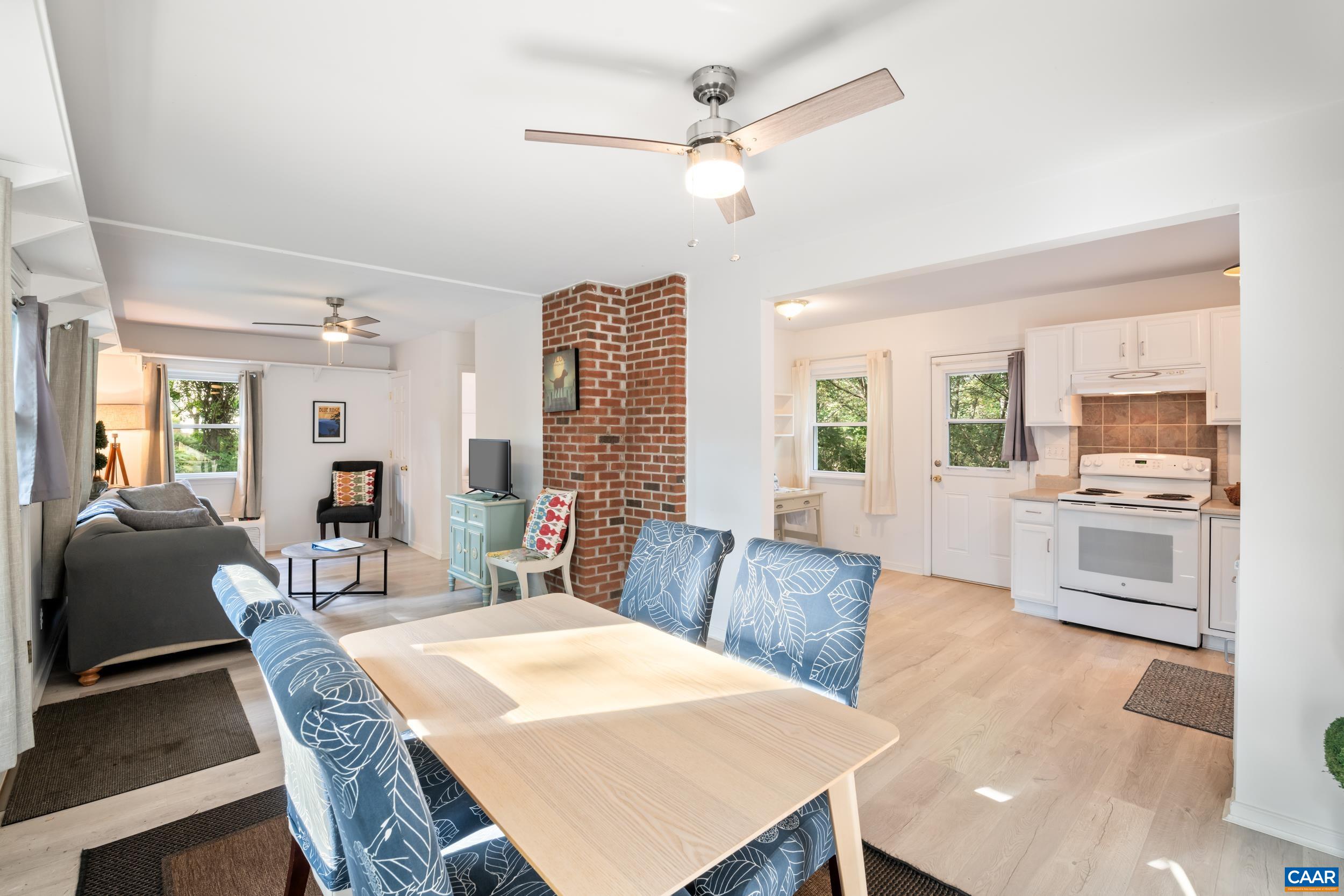 90 WINDHAVEN LN