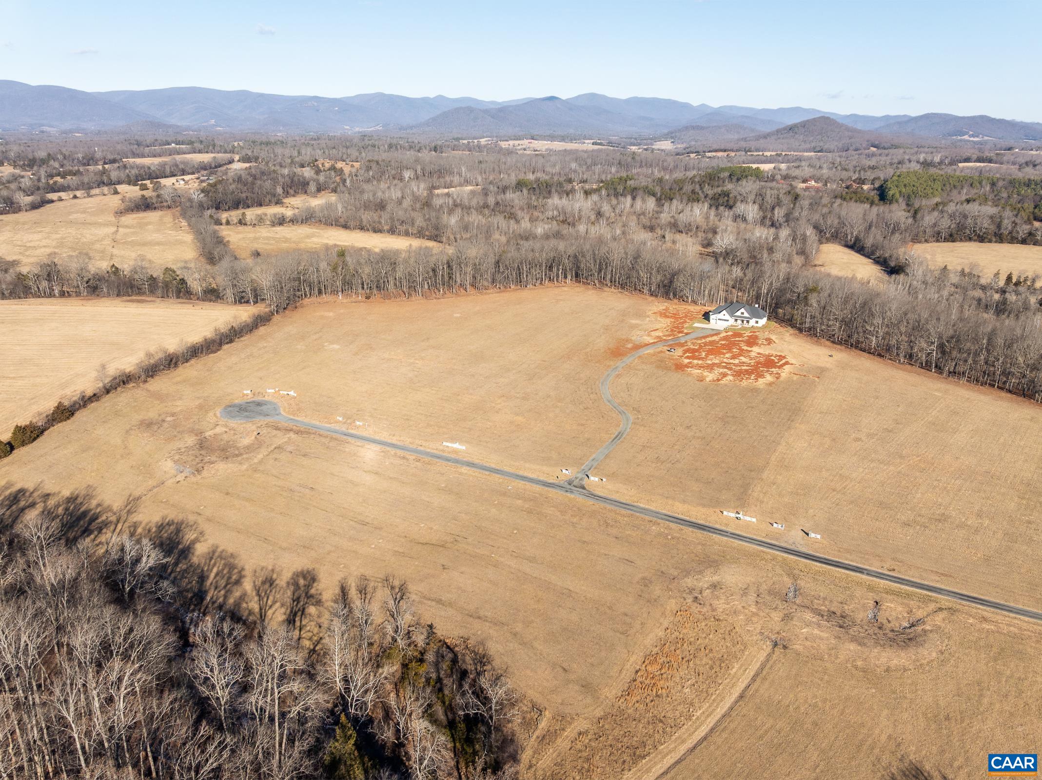 17 Grange Commons Ridge Unit: 17