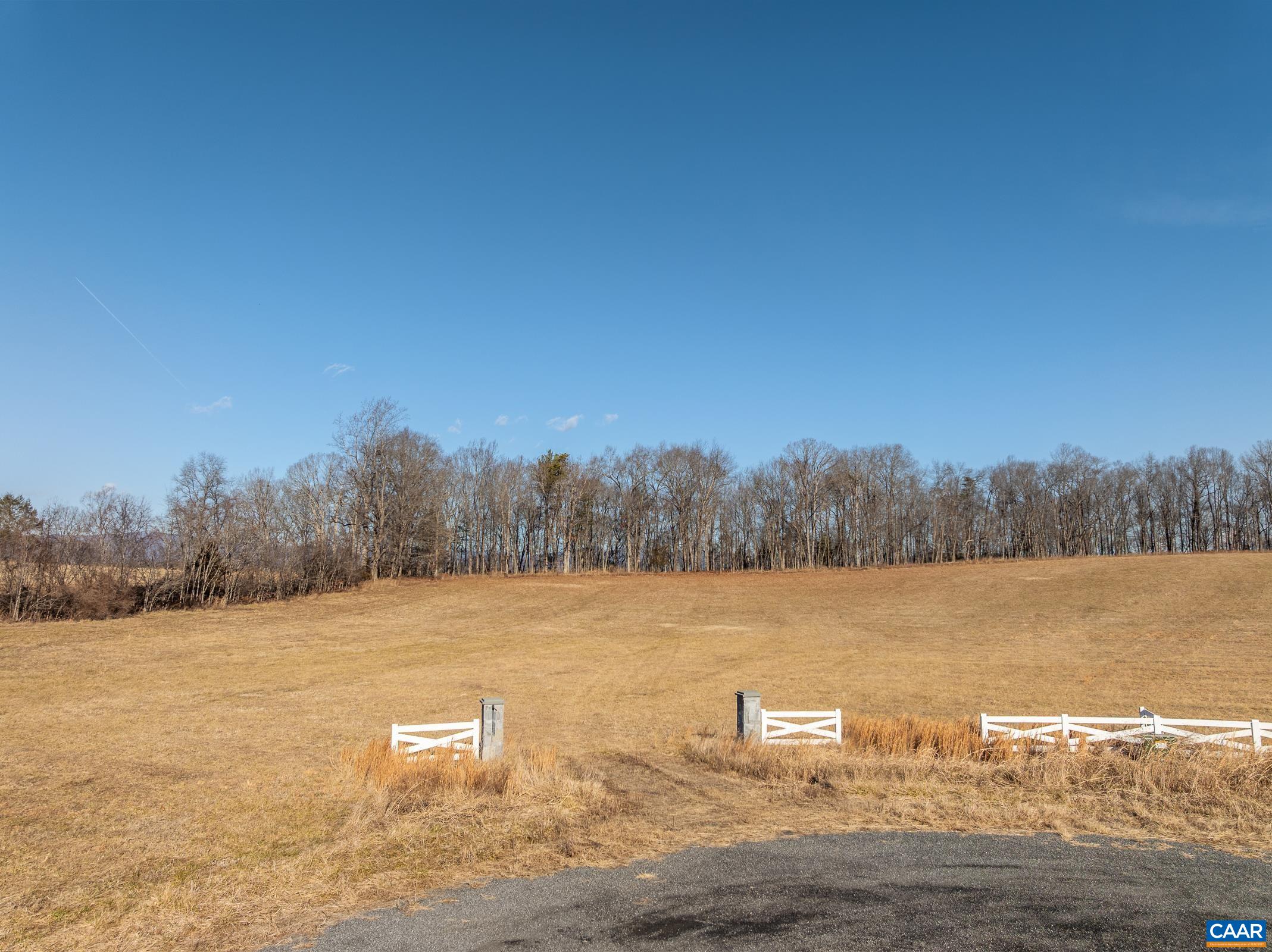 17 Grange Commons Ridge Unit: 17