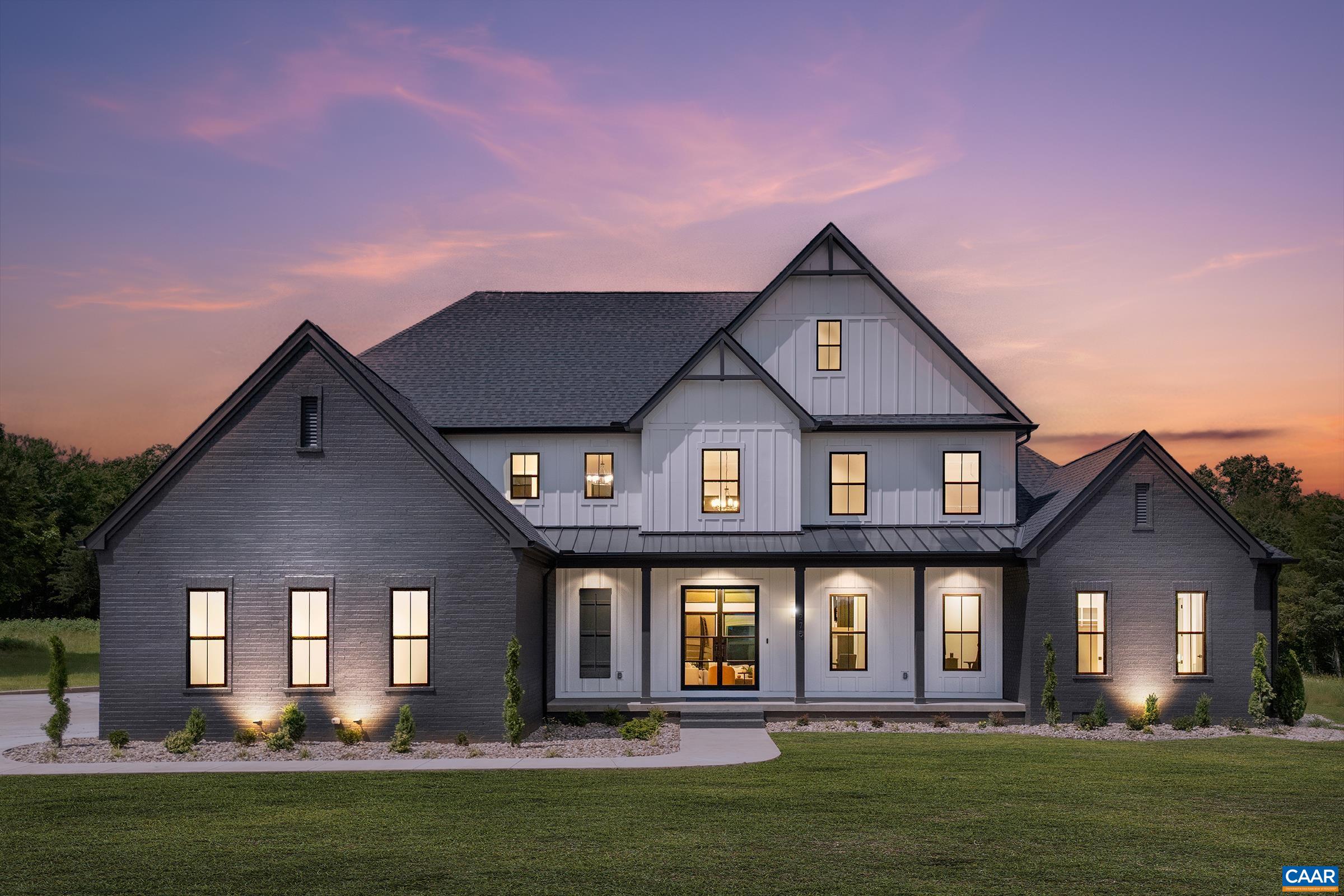 17 Grange Commons Ridge Unit: 17
