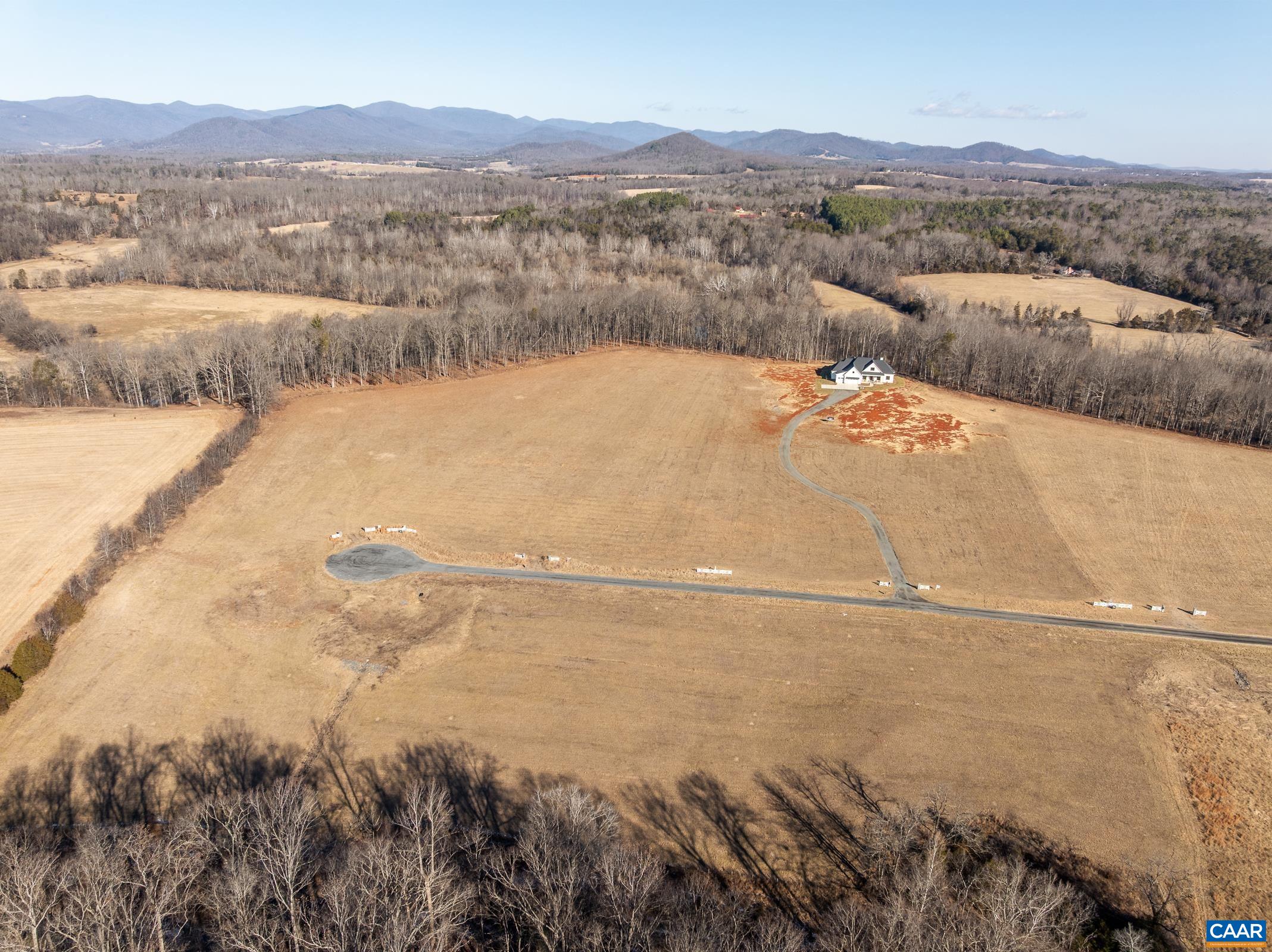 18 Grange Commons Ridge Unit: 18