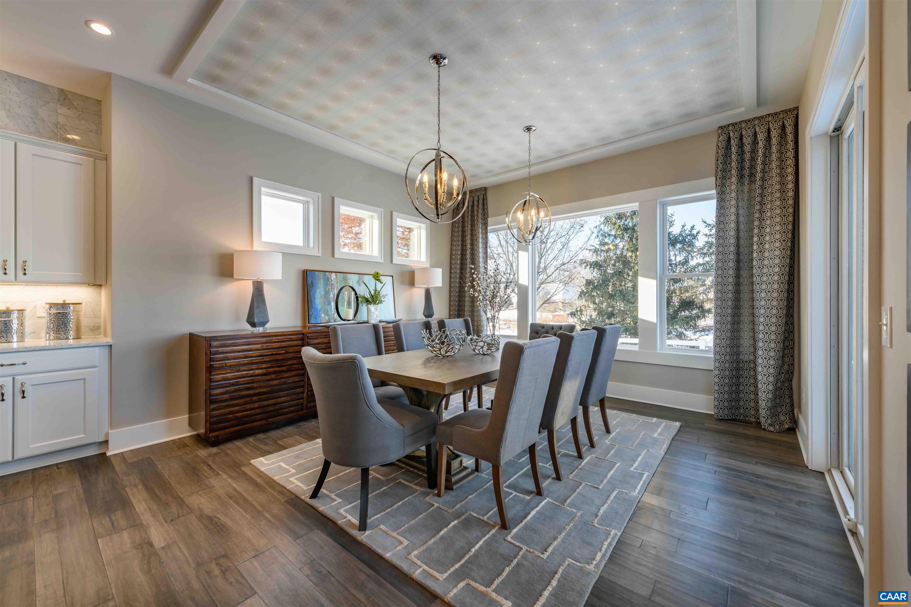 18 Grange Commons Ridge Unit: 18