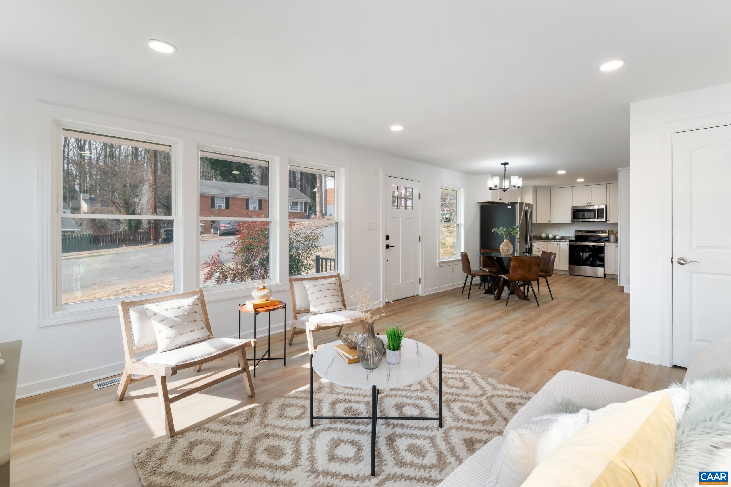102 N BAKER ST