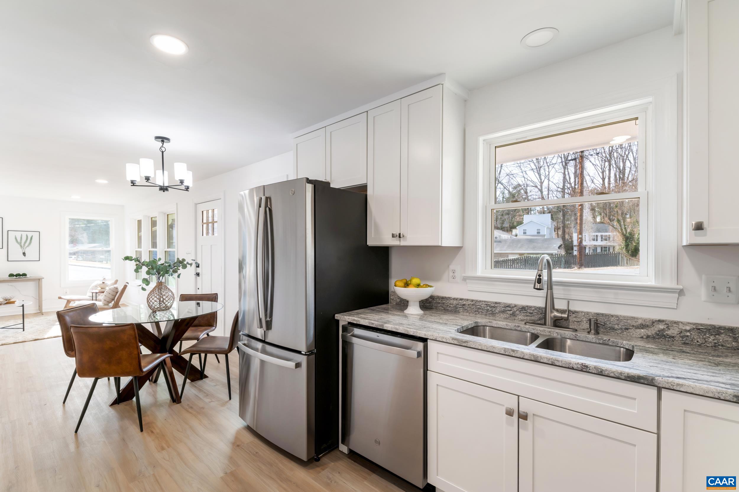 102 N BAKER ST
