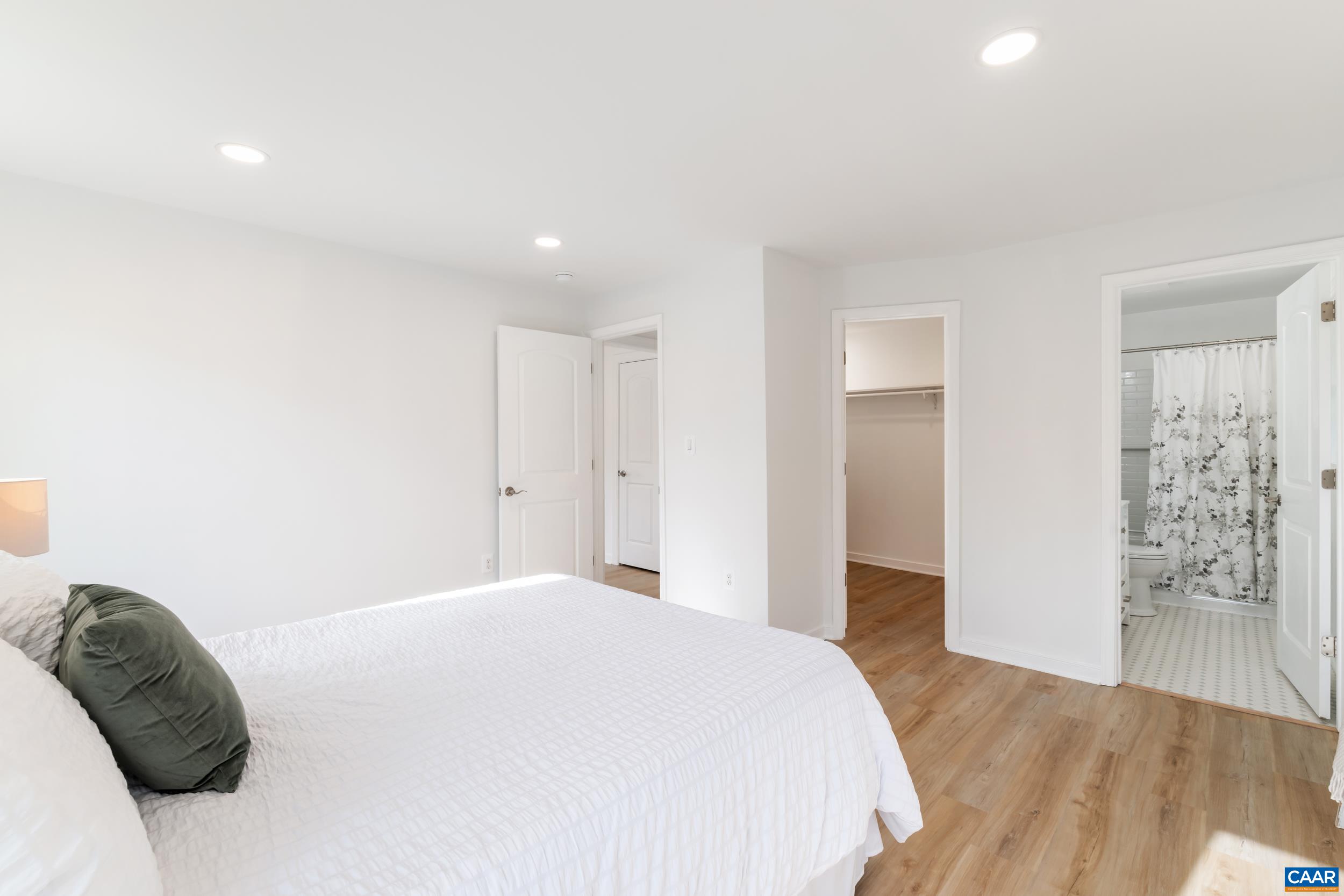 102 N BAKER ST