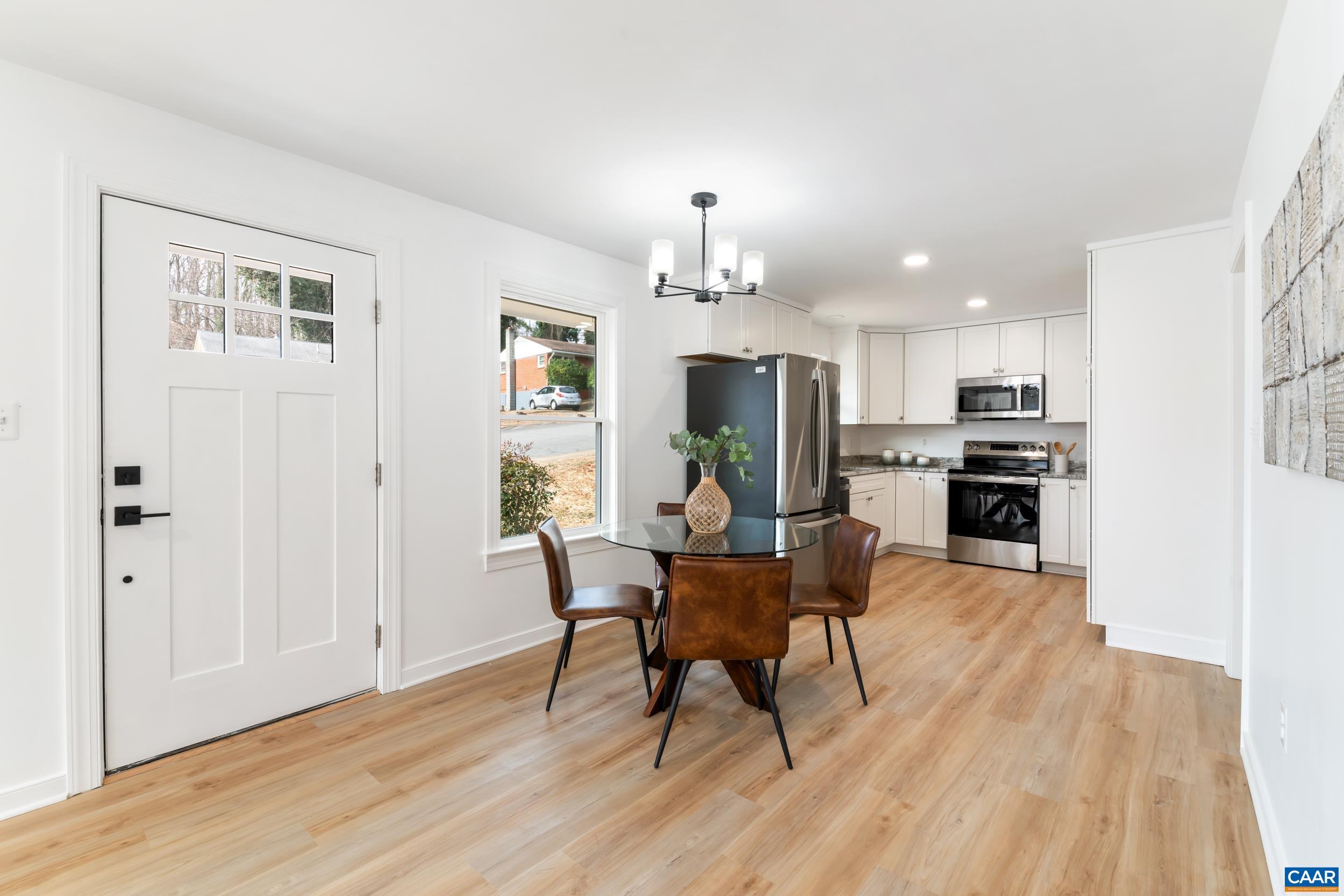 102 N BAKER ST