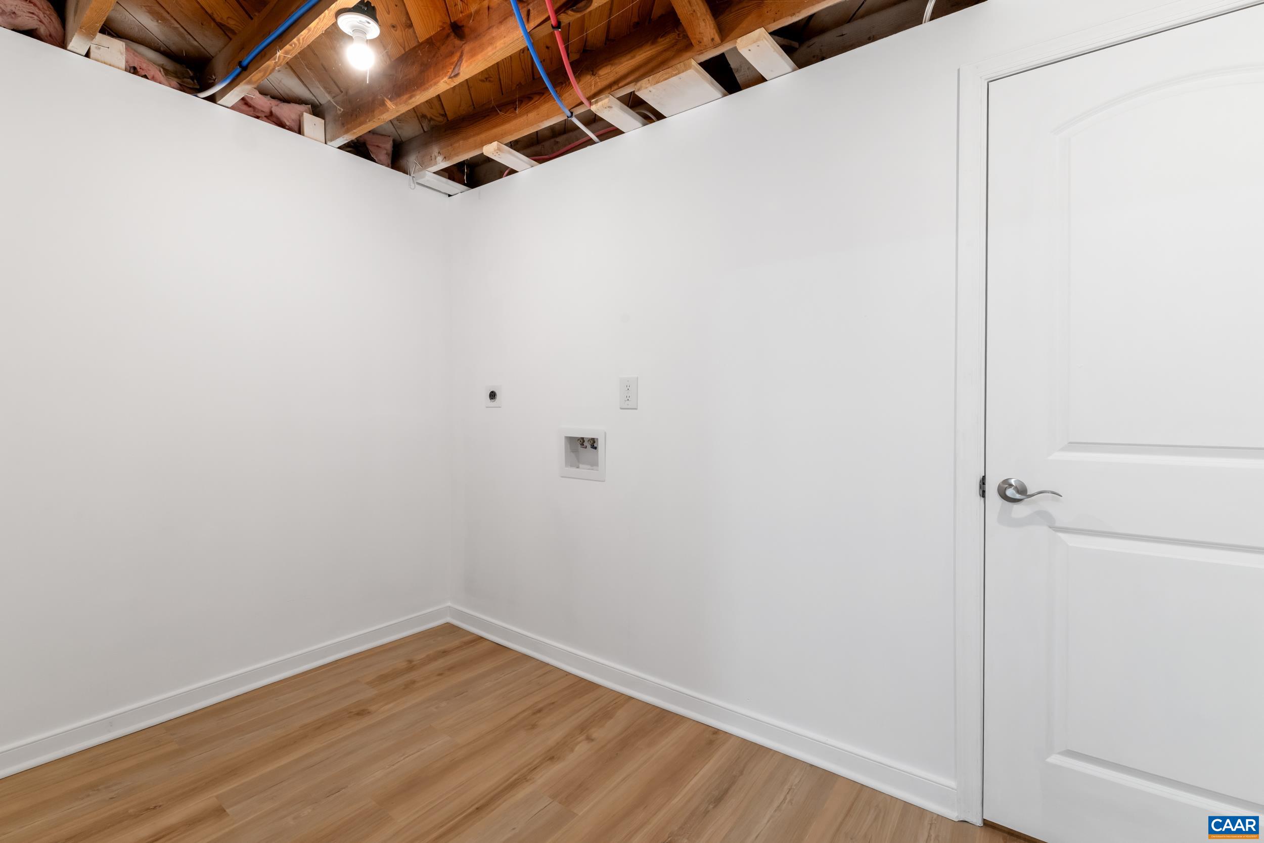 102 N BAKER ST