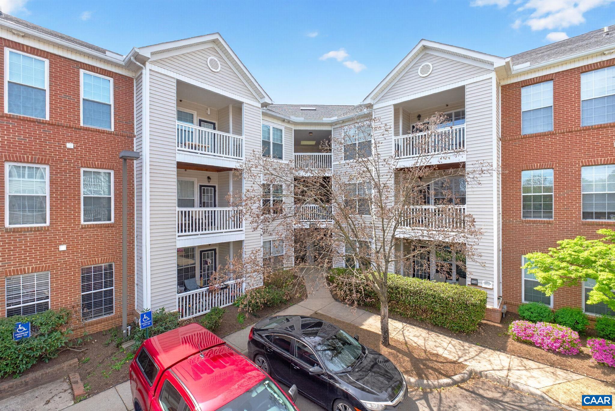 280 RIVERBEND DR Unit: 2A
