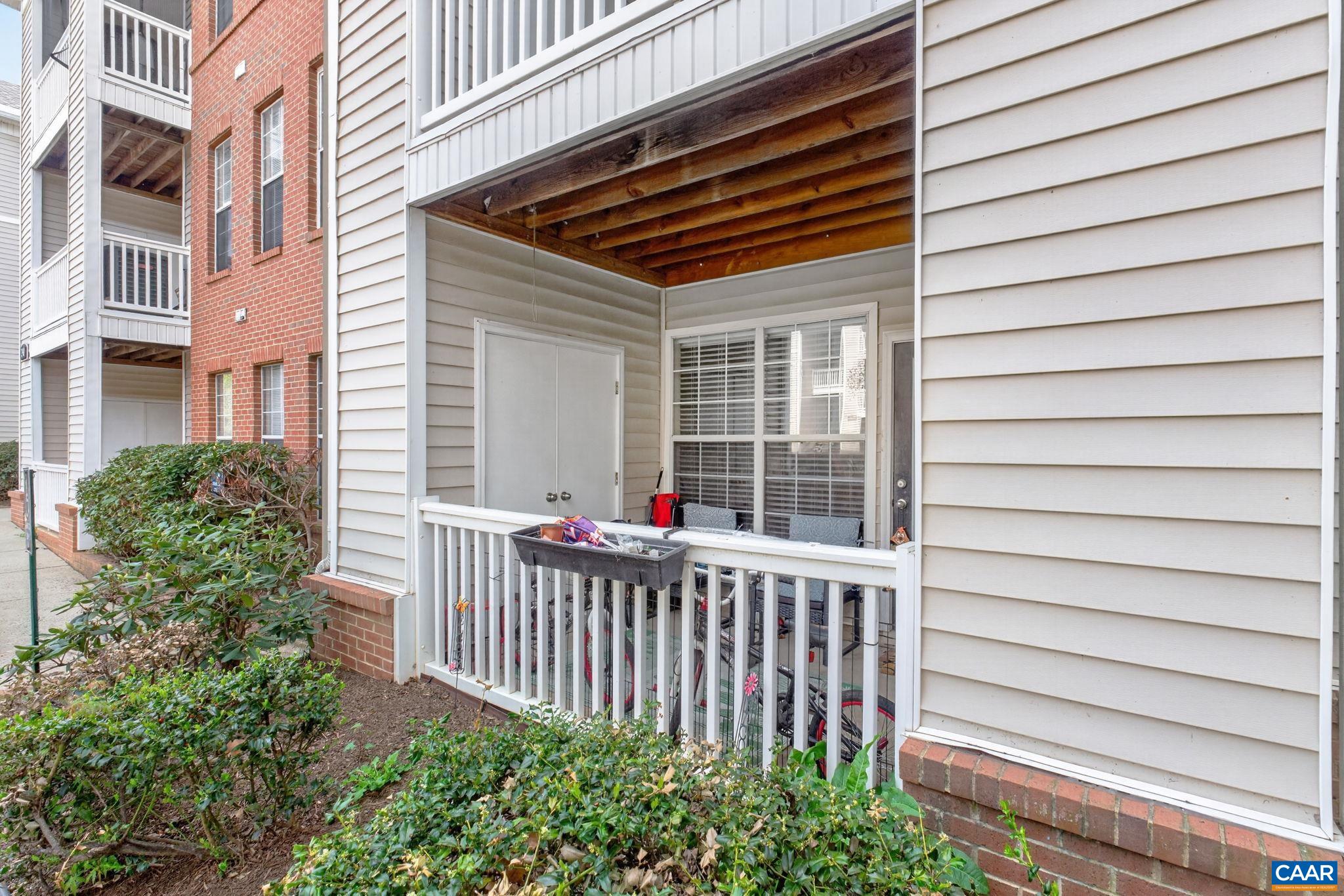 280 RIVERBEND DR Unit: 2A