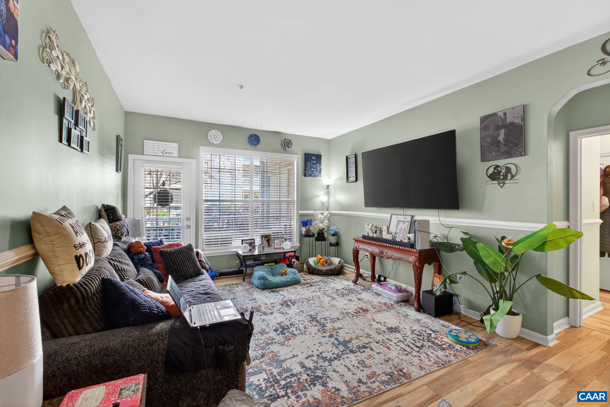 280 RIVERBEND DR Unit: 2A