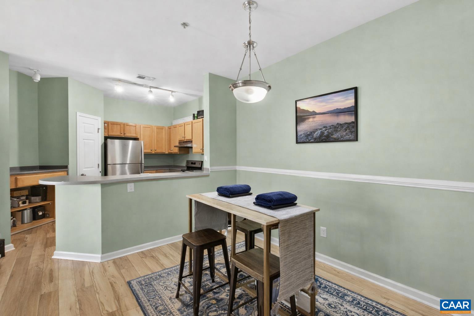 280 RIVERBEND DR Unit: 2A