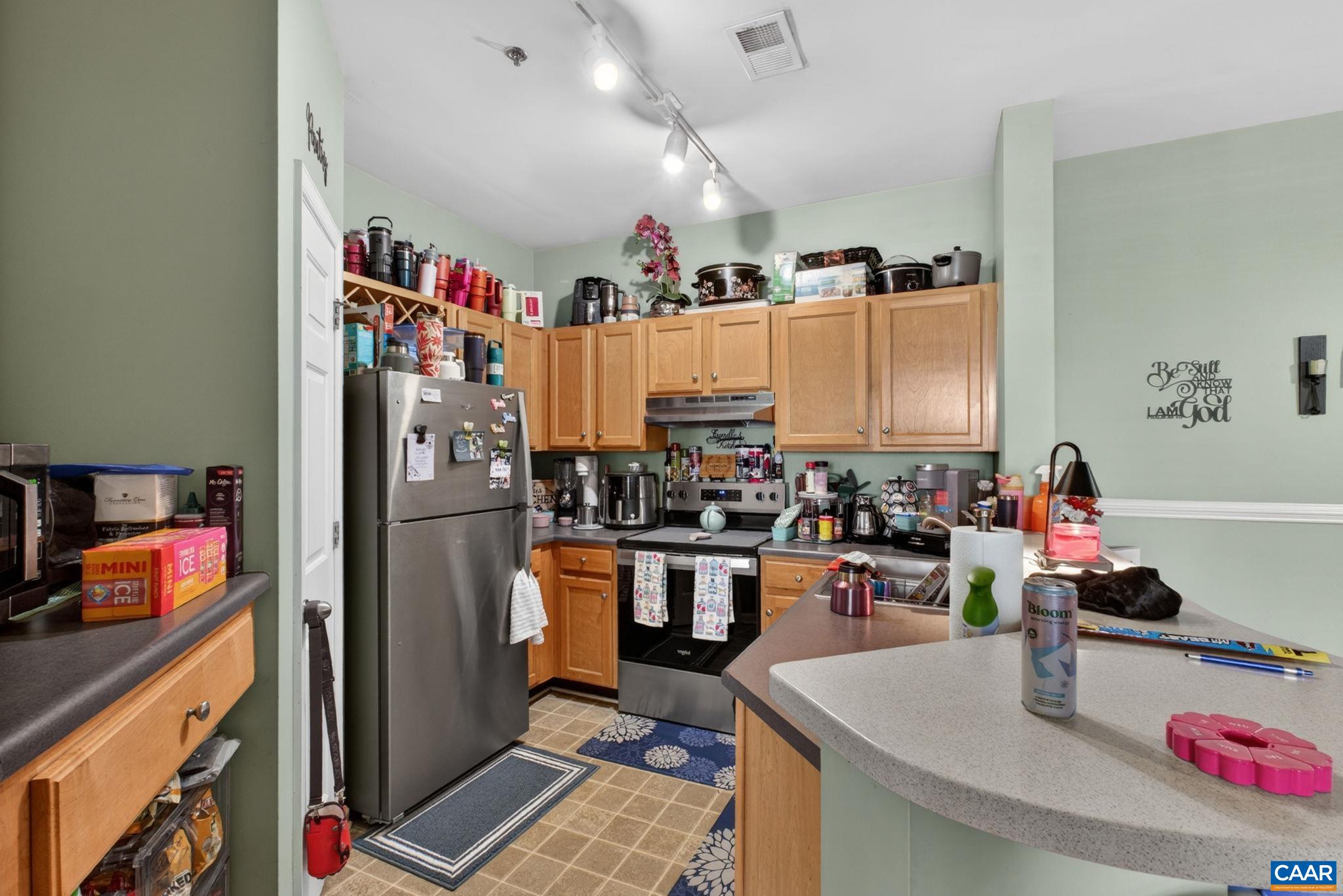 280 RIVERBEND DR Unit: 2A
