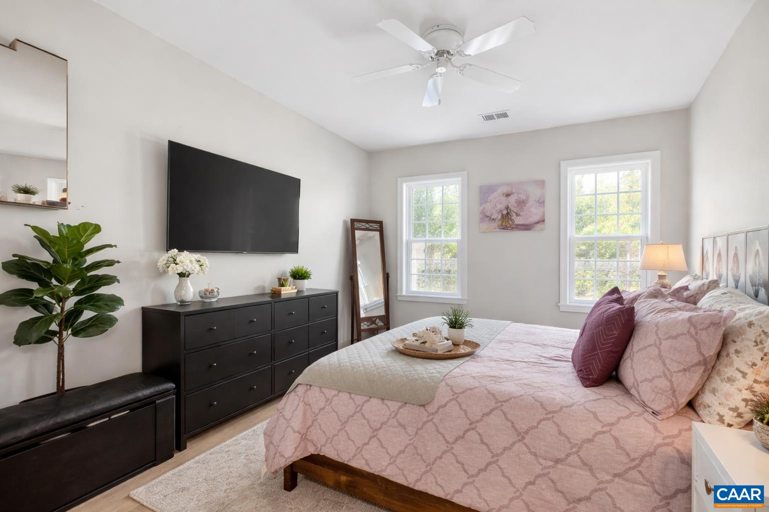 280 RIVERBEND DR Unit: 2A