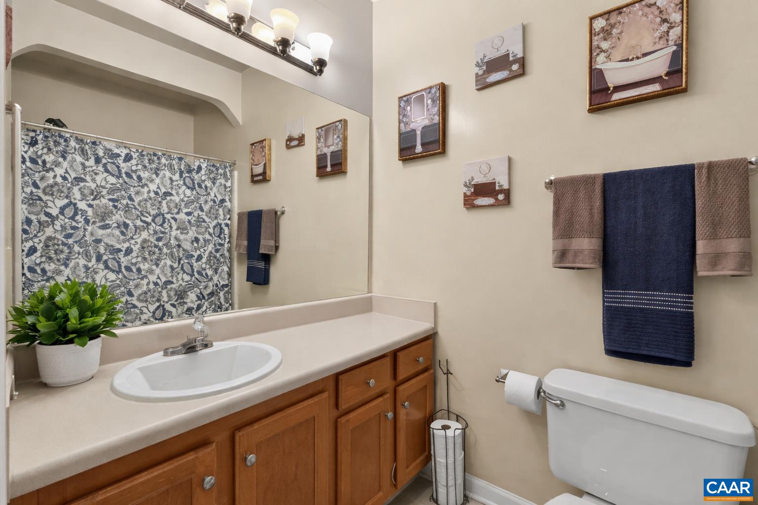 280 RIVERBEND DR Unit: 2A