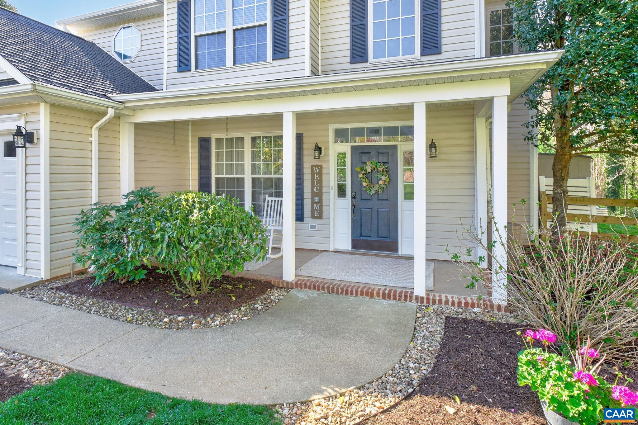 187 FOX HORN LN