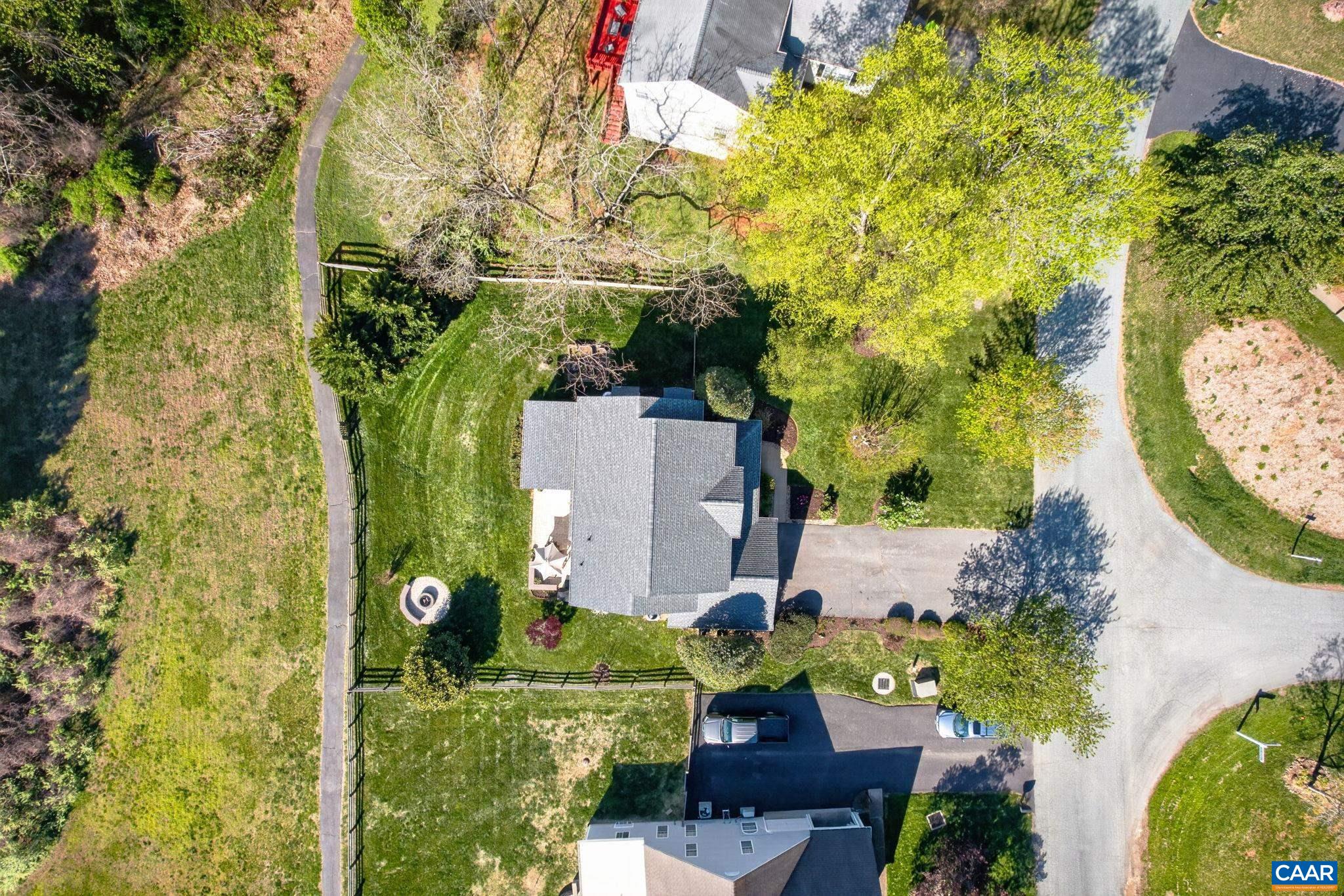 187 FOX HORN LN