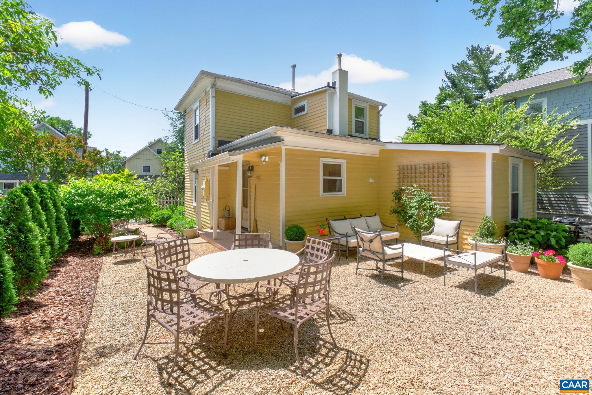 607 MONTICELLO AVE