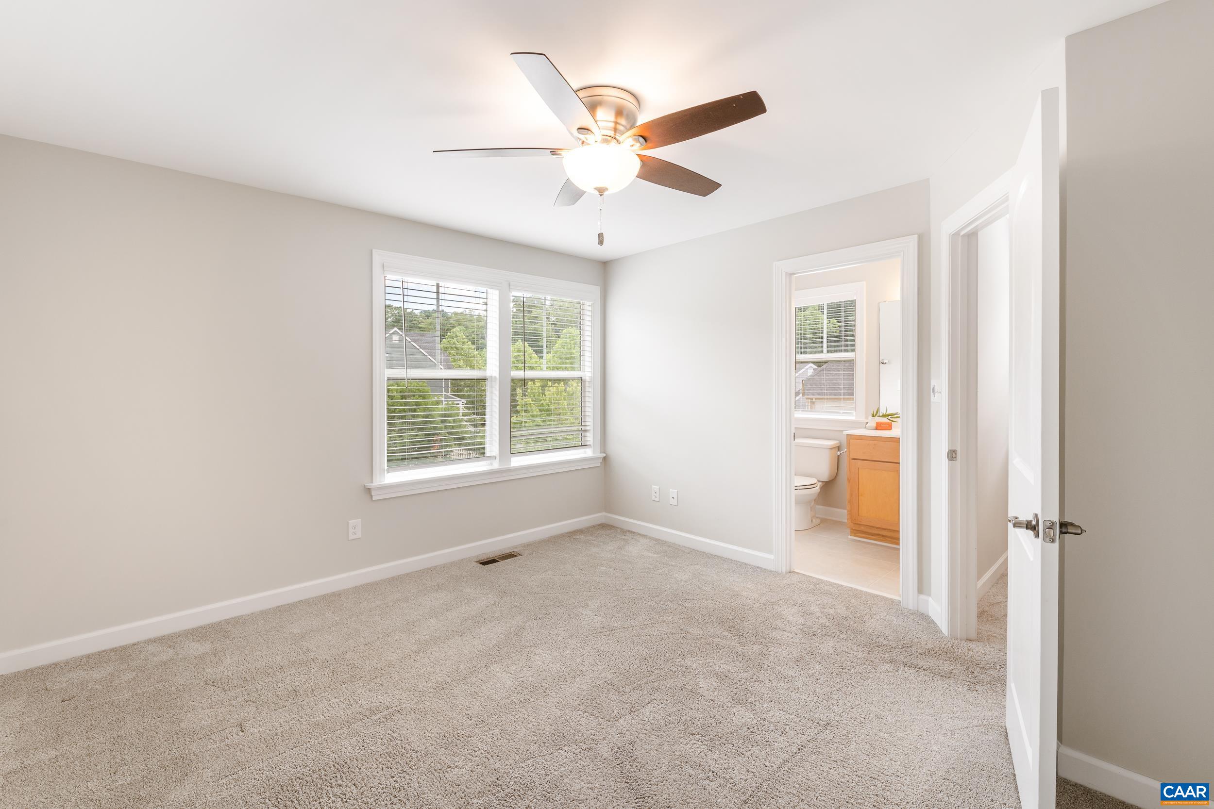257 HUNTLEY AVE