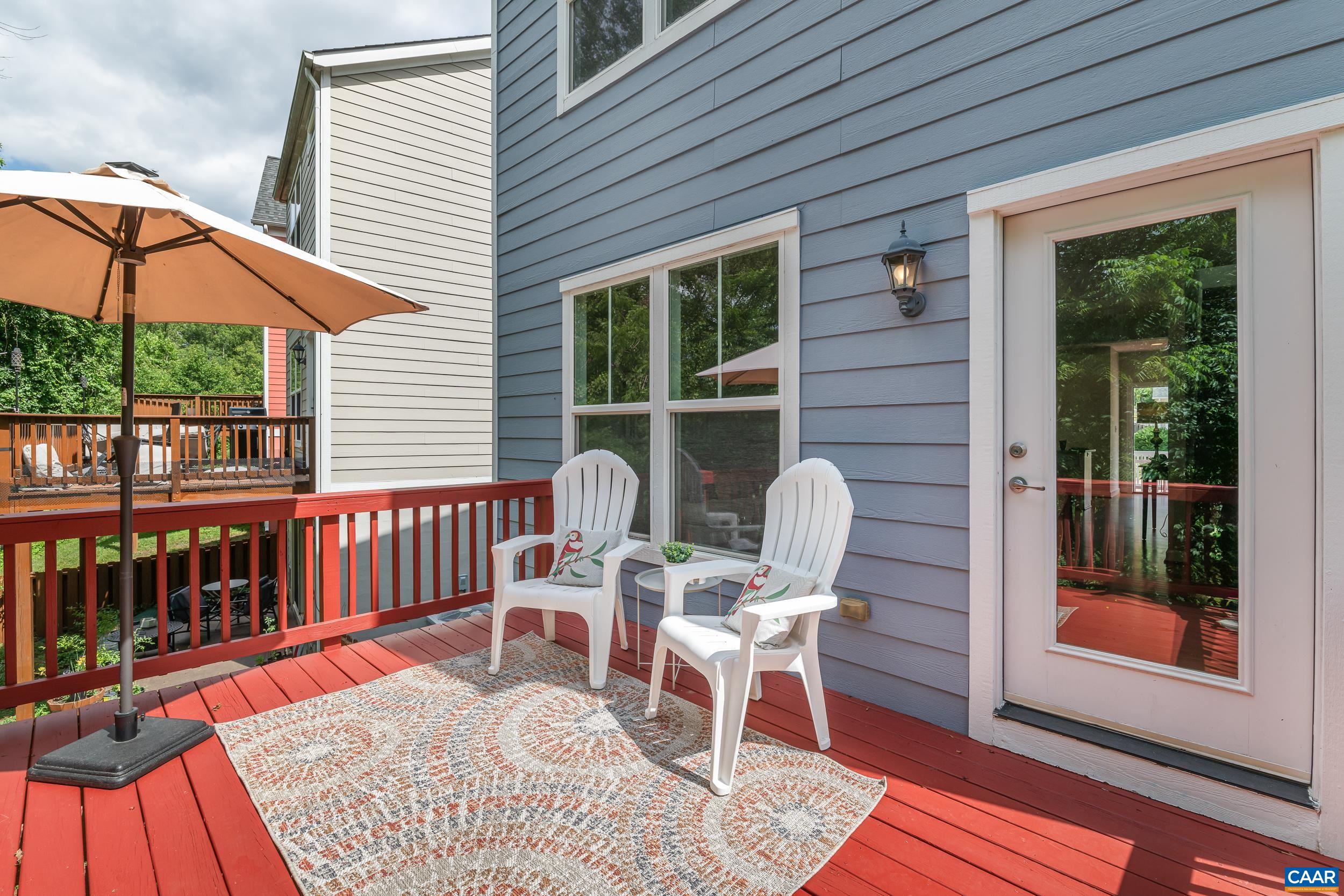 257 HUNTLEY AVE
