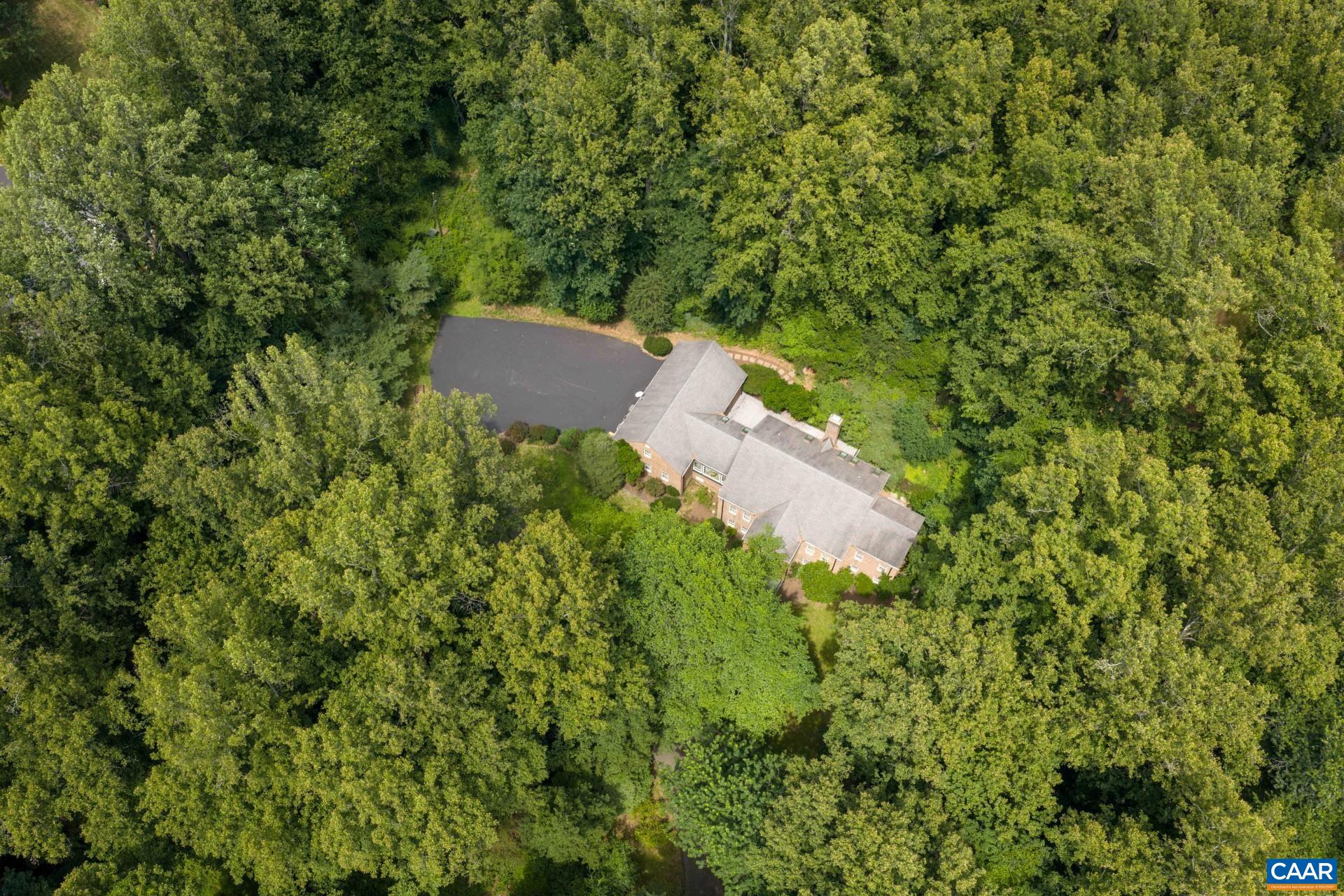 715 TANGLEWOOD RD
