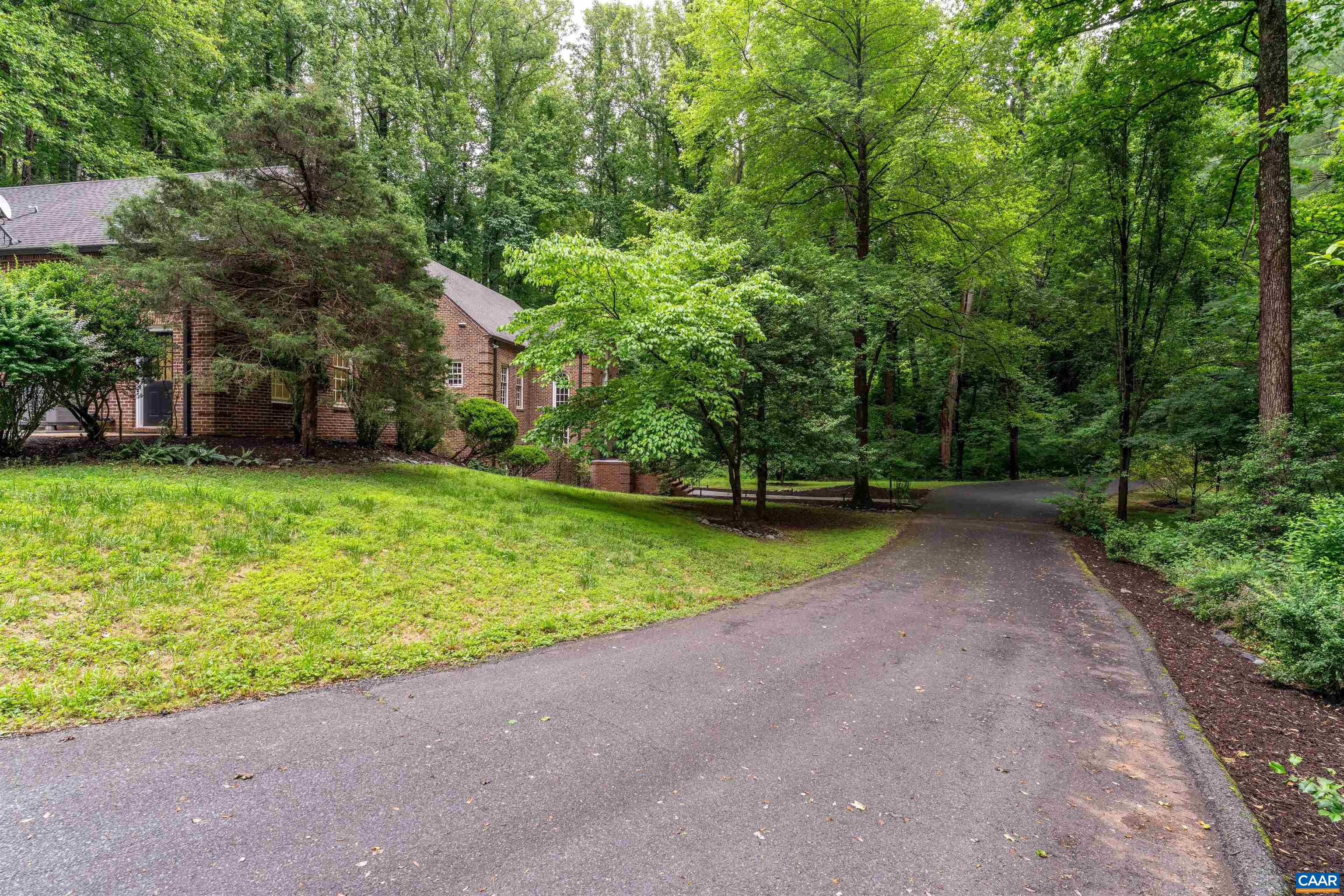 715 TANGLEWOOD RD