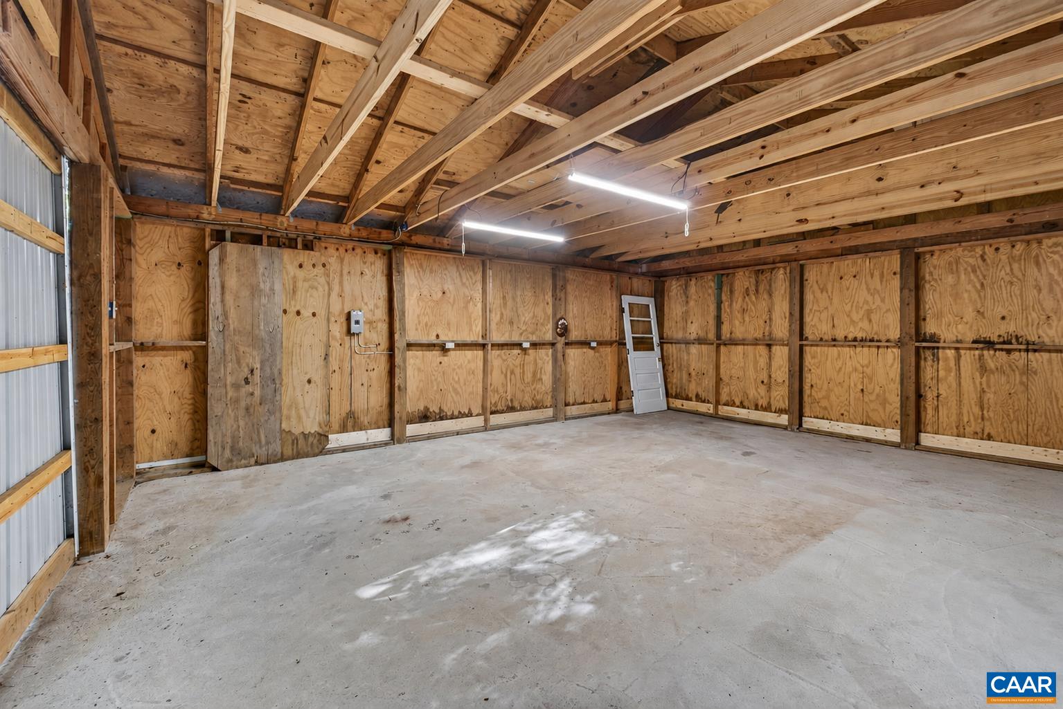 7068 PORTERS RD