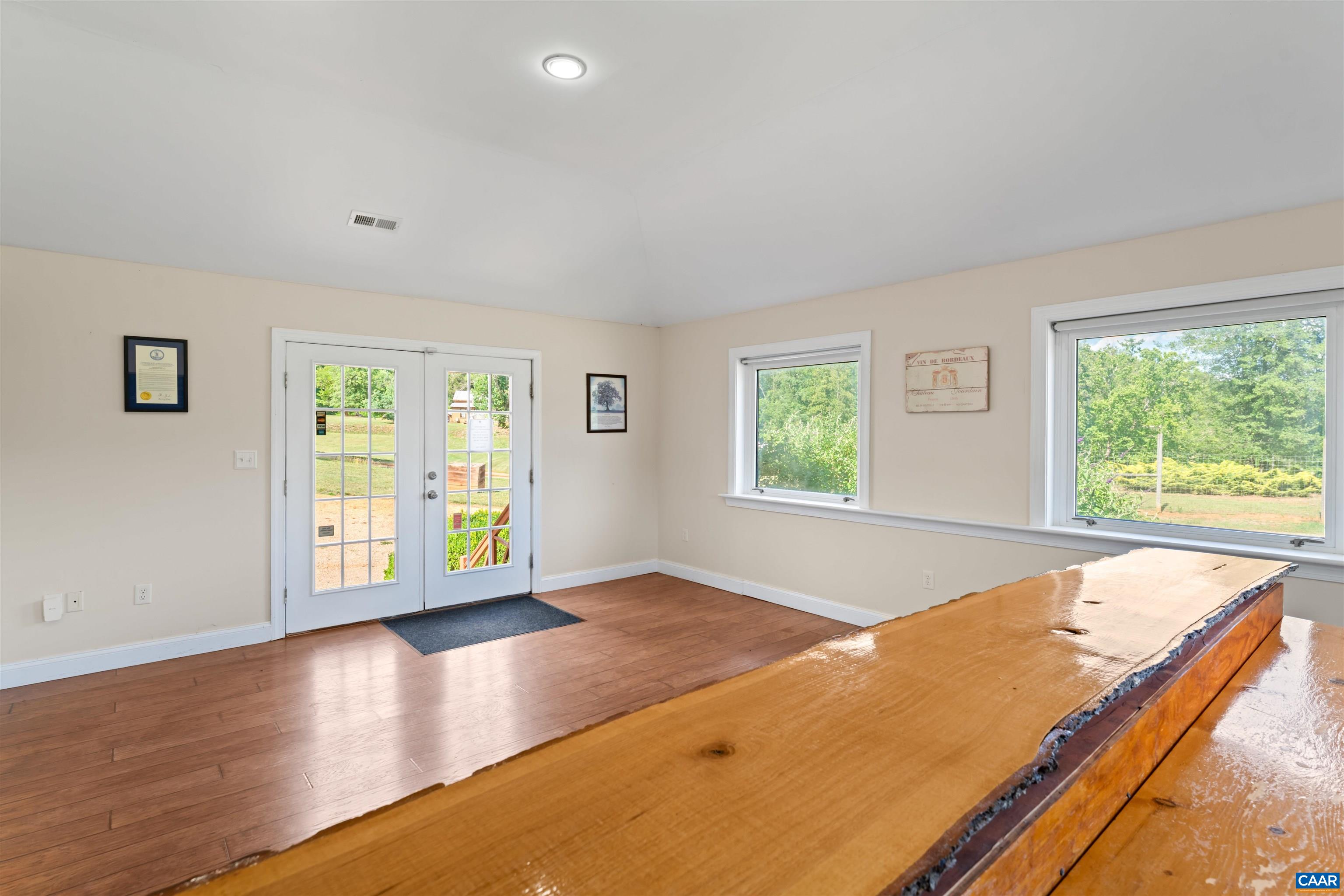 3613 WALNUT BRANCH LN