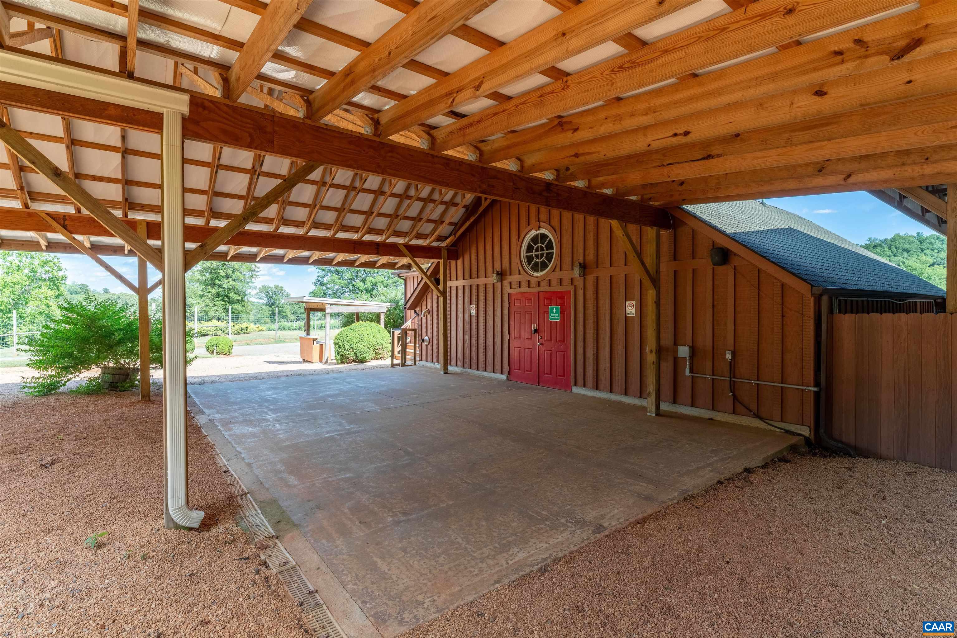 3613 WALNUT BRANCH LN
