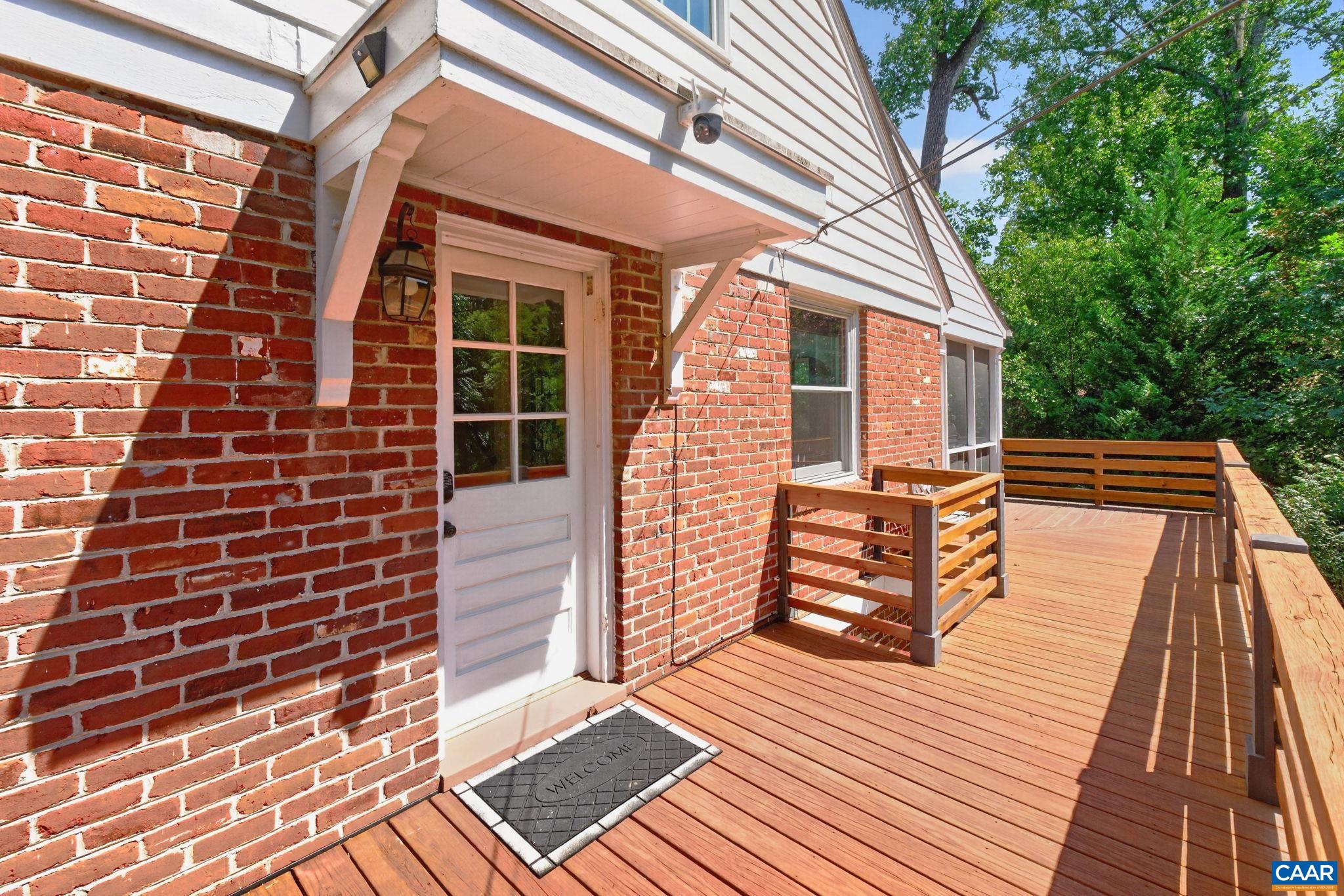 104 BUCKINGHAM RD