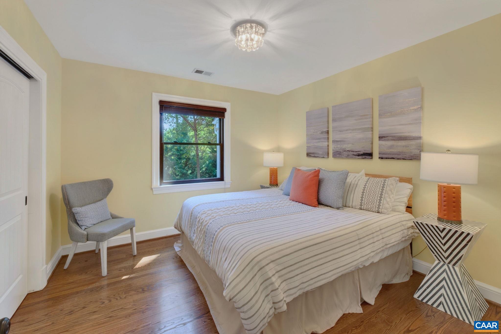 104 BUCKINGHAM RD