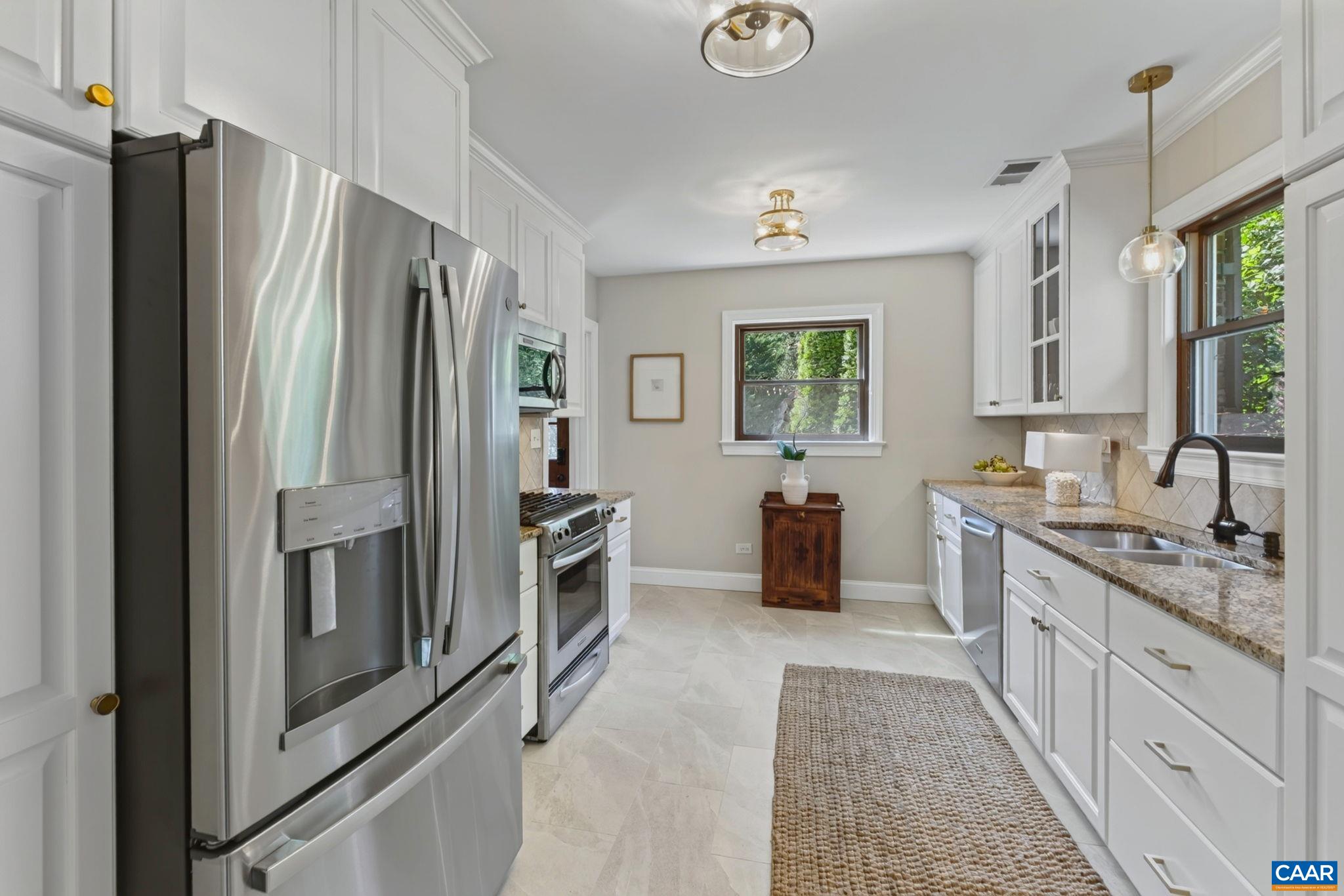 104 BUCKINGHAM RD