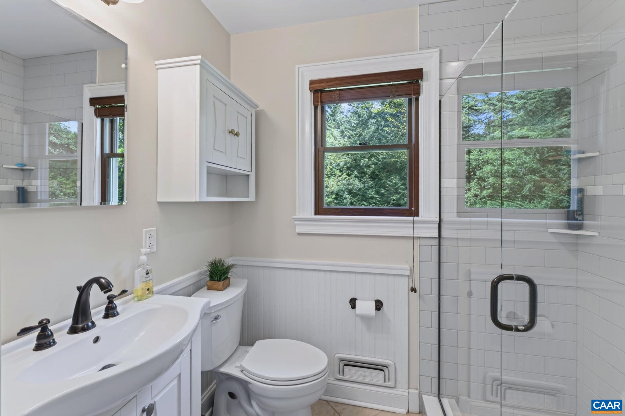104 BUCKINGHAM RD